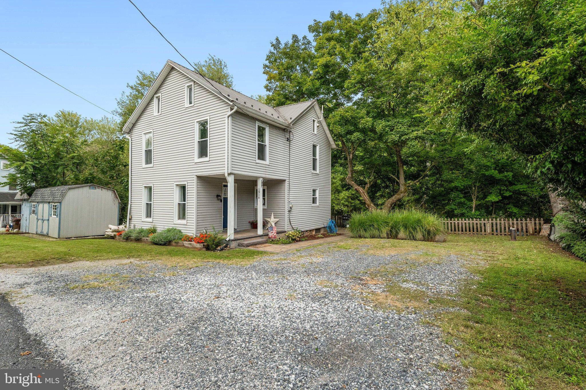 1916 CARROLLS TRACT ROAD
