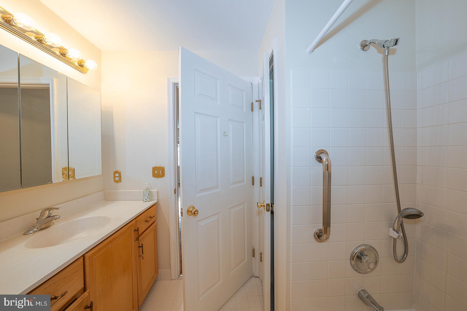 PAOLI POINTE - Residential