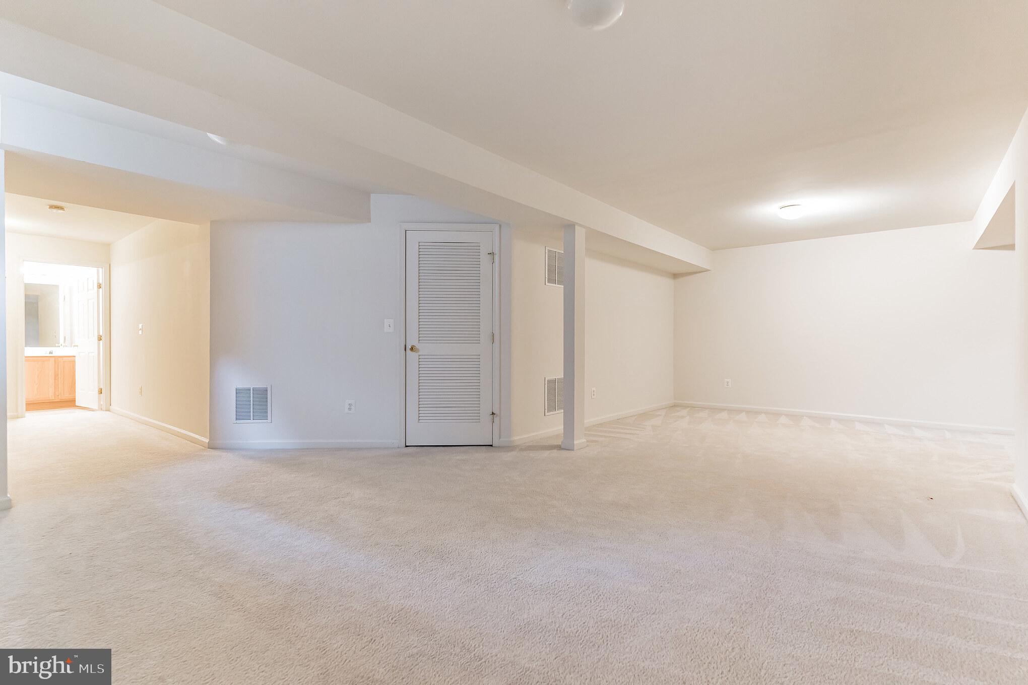 LORTON STATION - Residential Lease