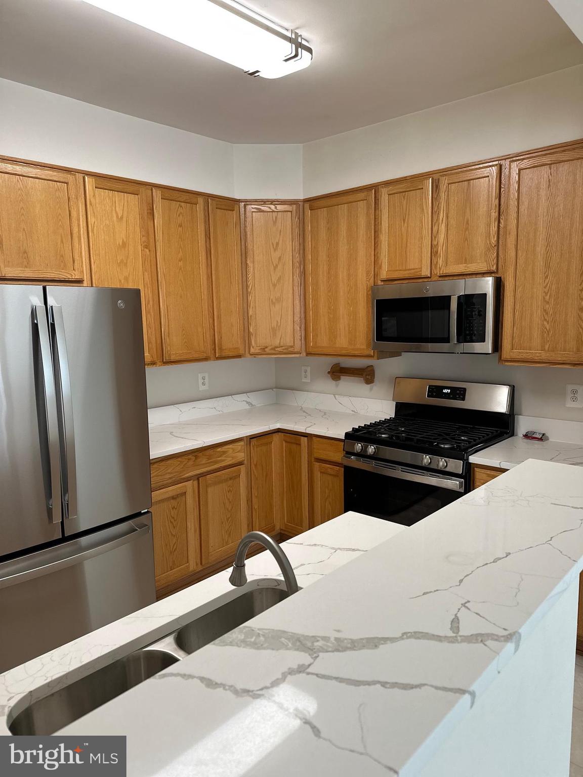 LORTON STATION - Residential Lease