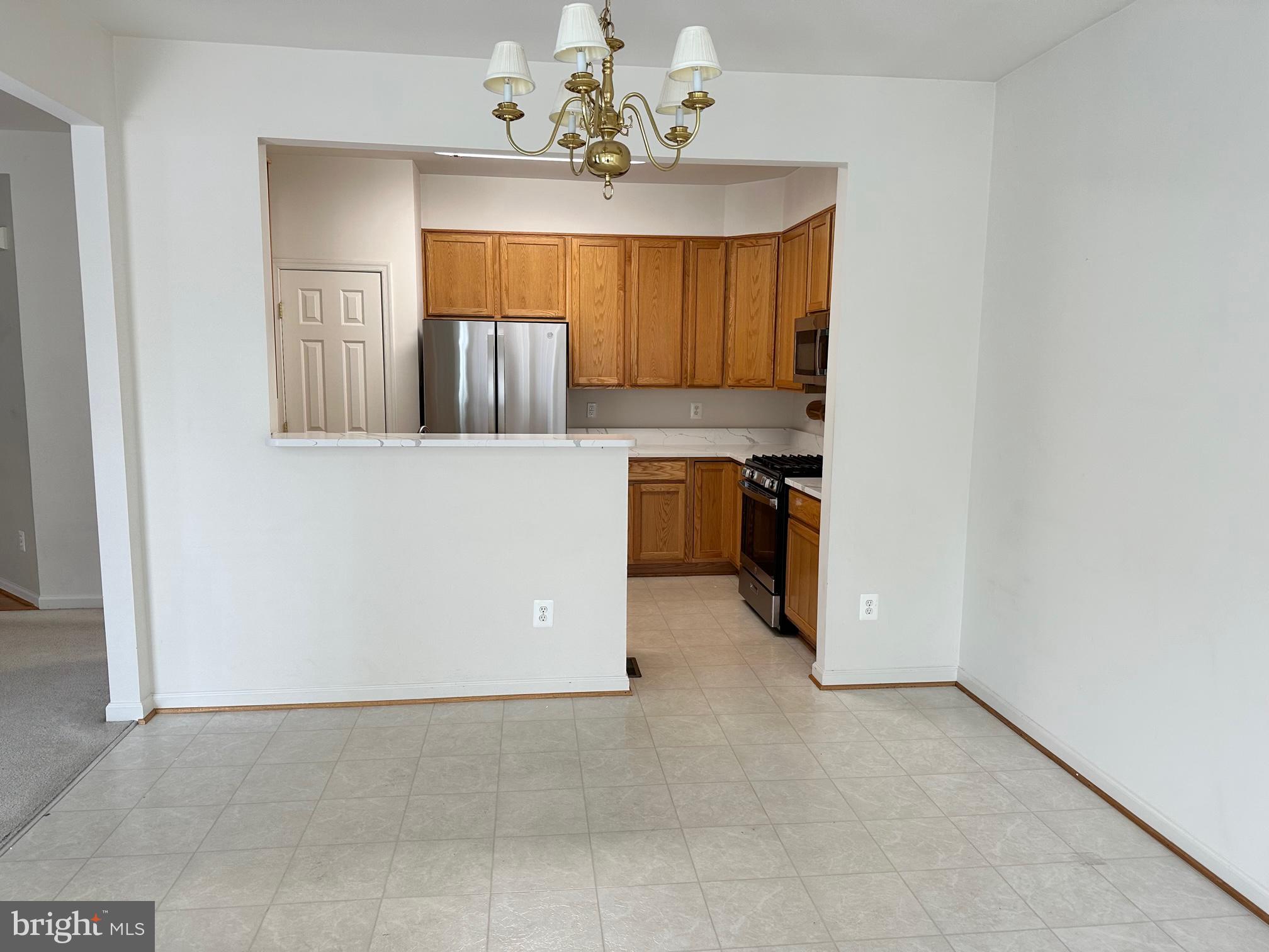 LORTON STATION - Residential Lease