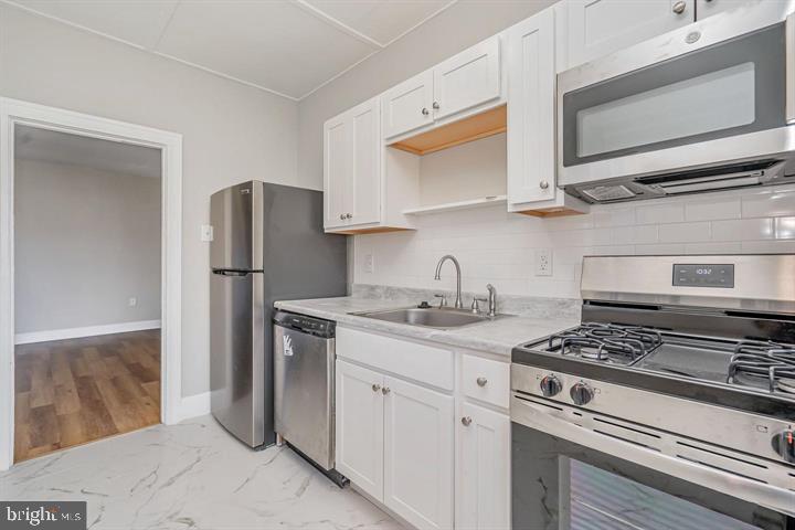 3302 CHESTERFIELD AVENUE