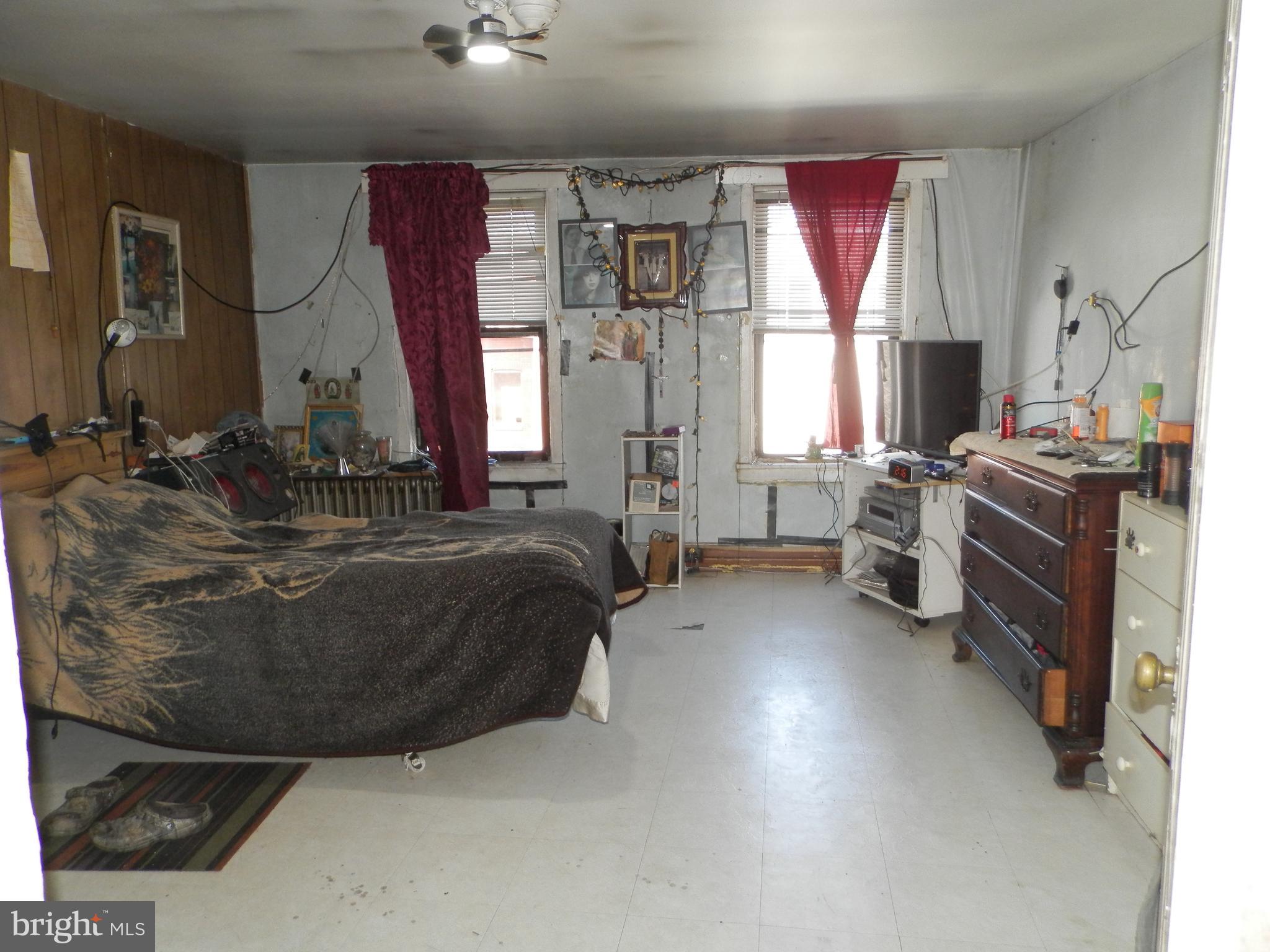 CANTON - Commercial Sale