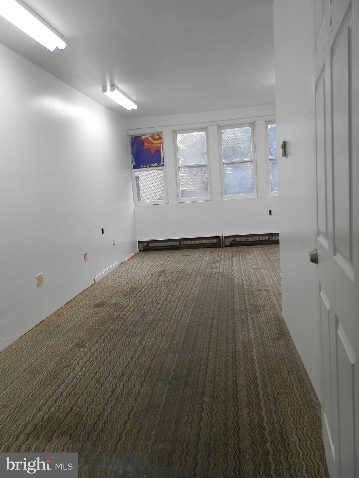 CANTON - Commercial Sale