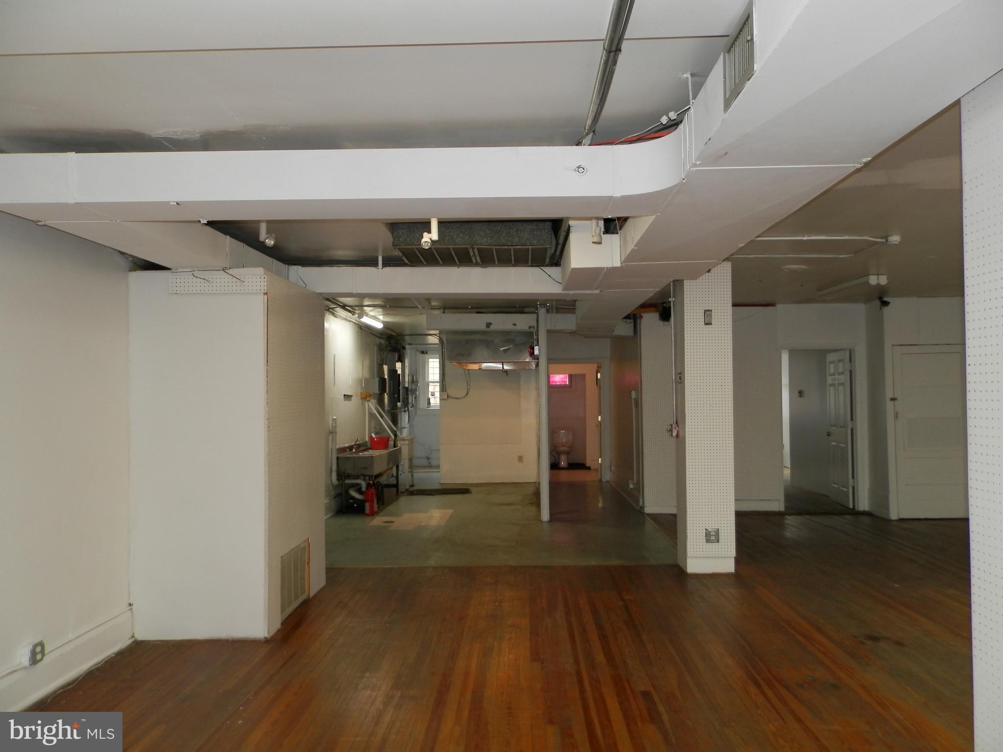CANTON - Commercial Sale