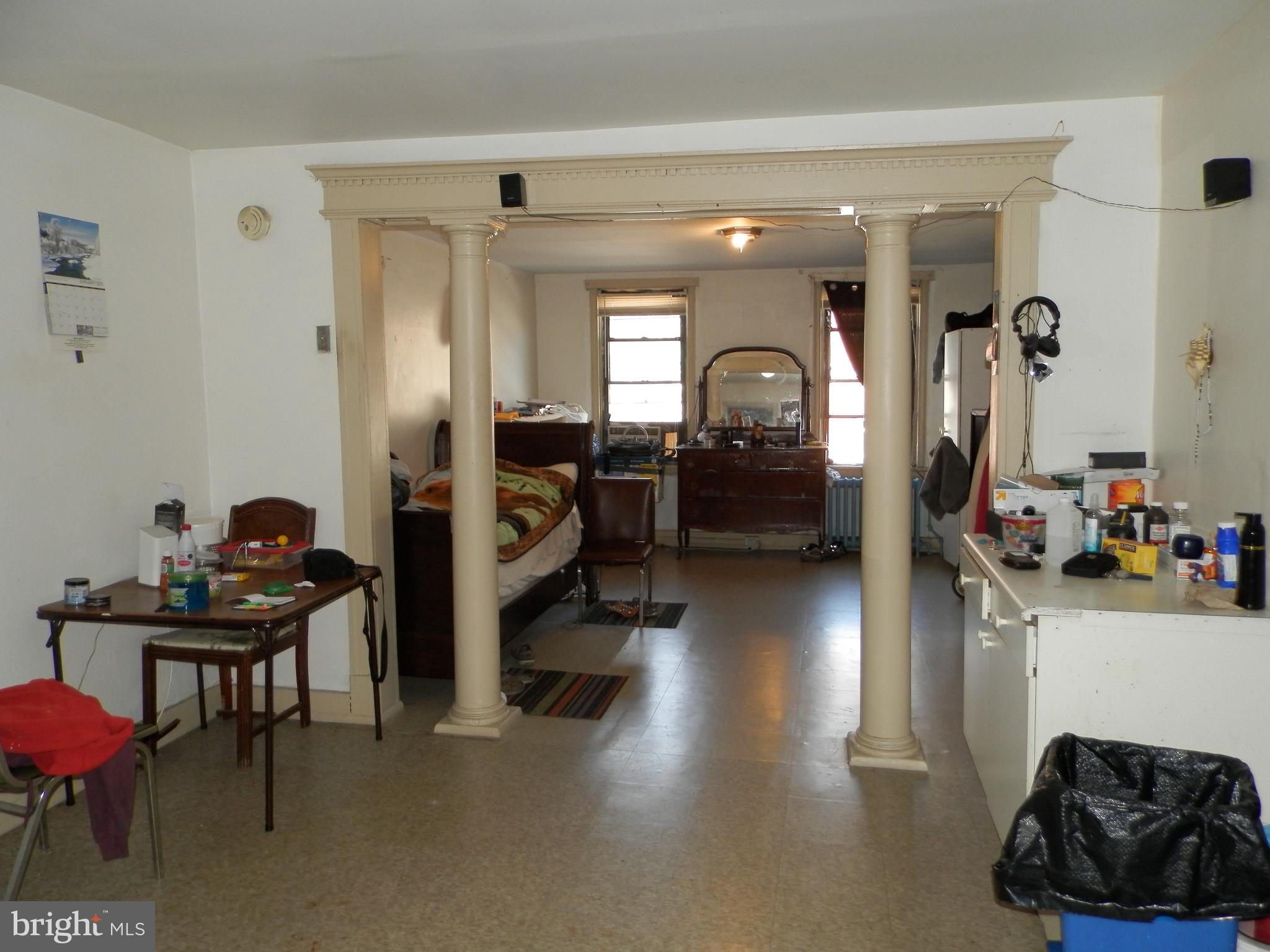 CANTON - Commercial Sale