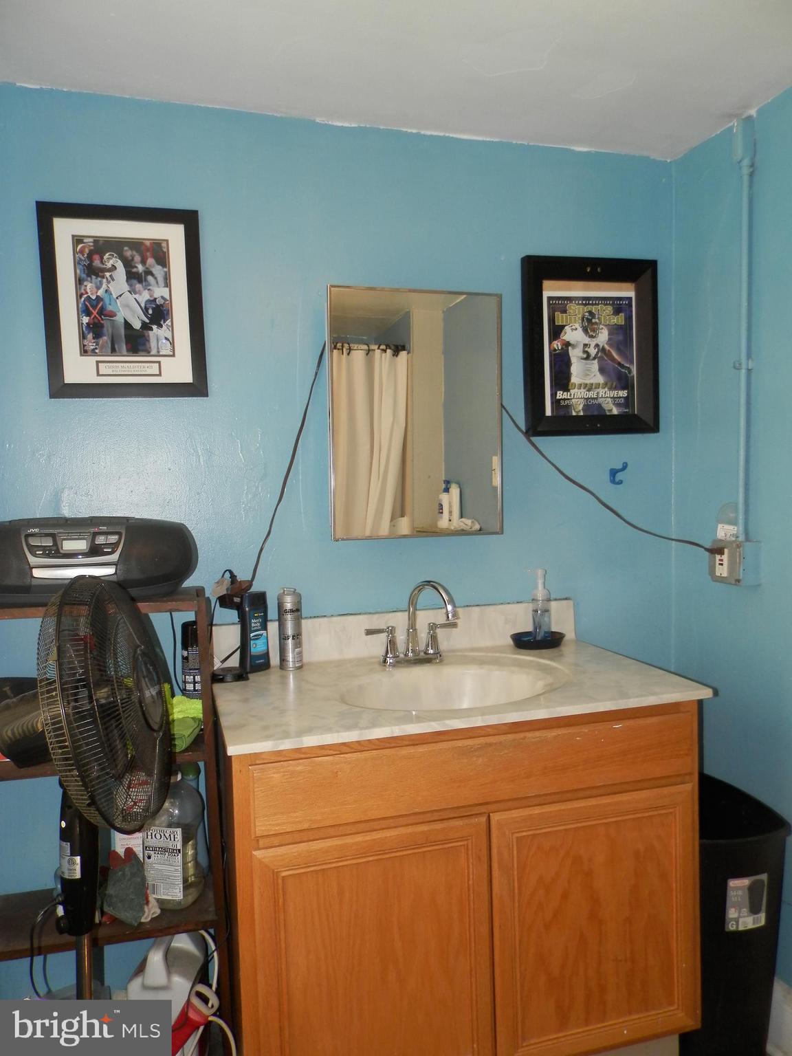 CANTON - Commercial Sale