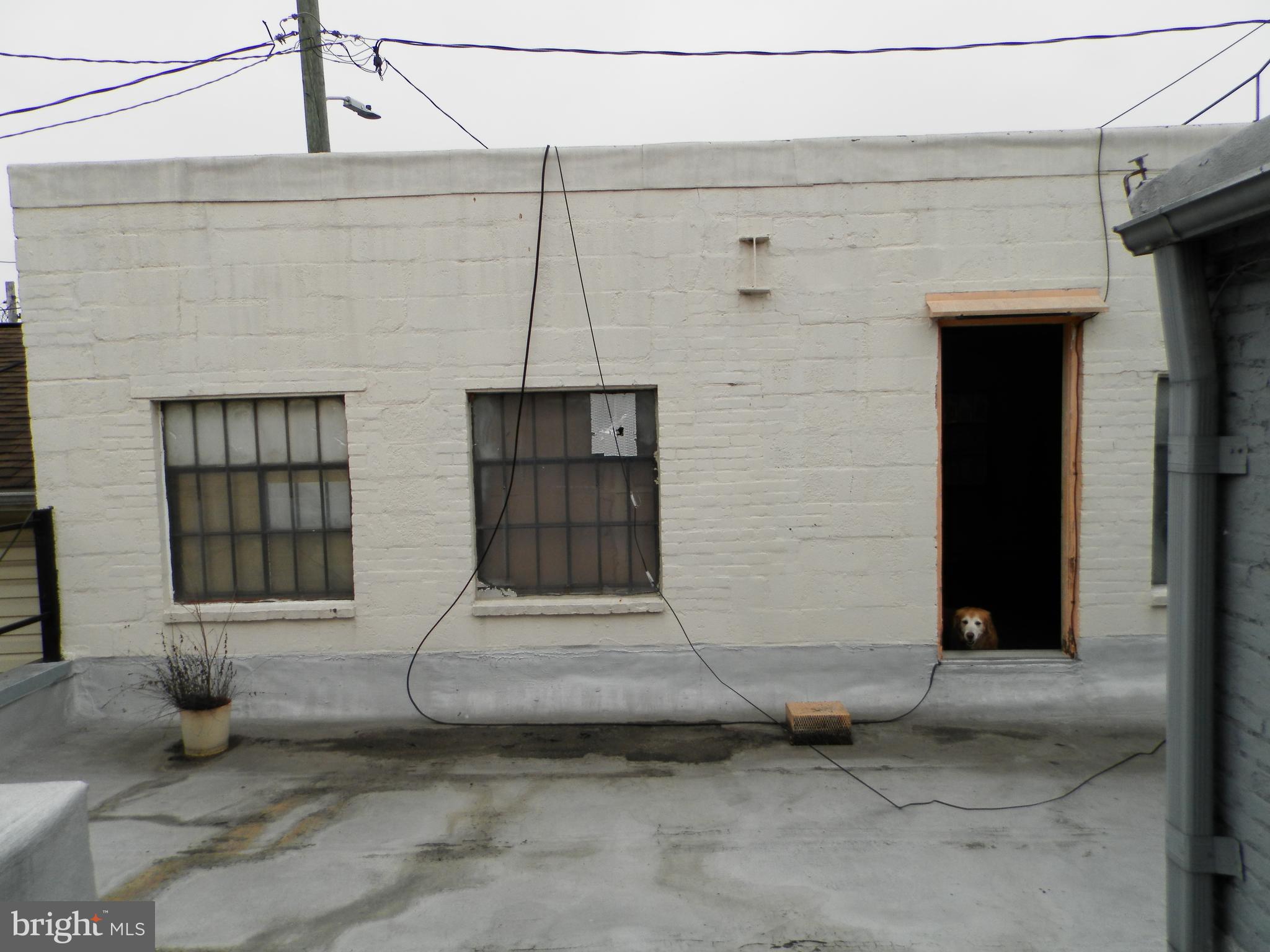CANTON - Commercial Sale