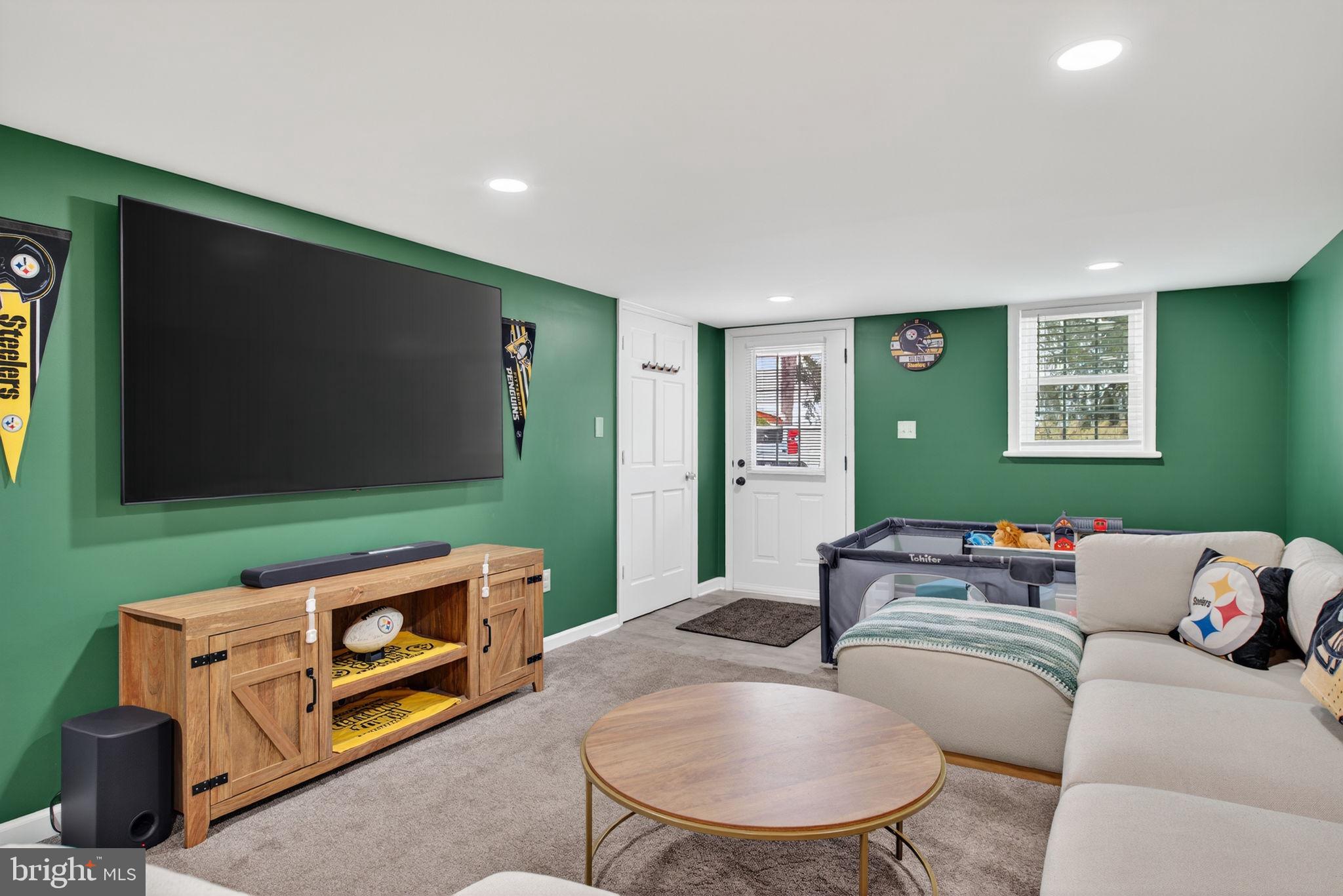 LANDISVILLE - Residential