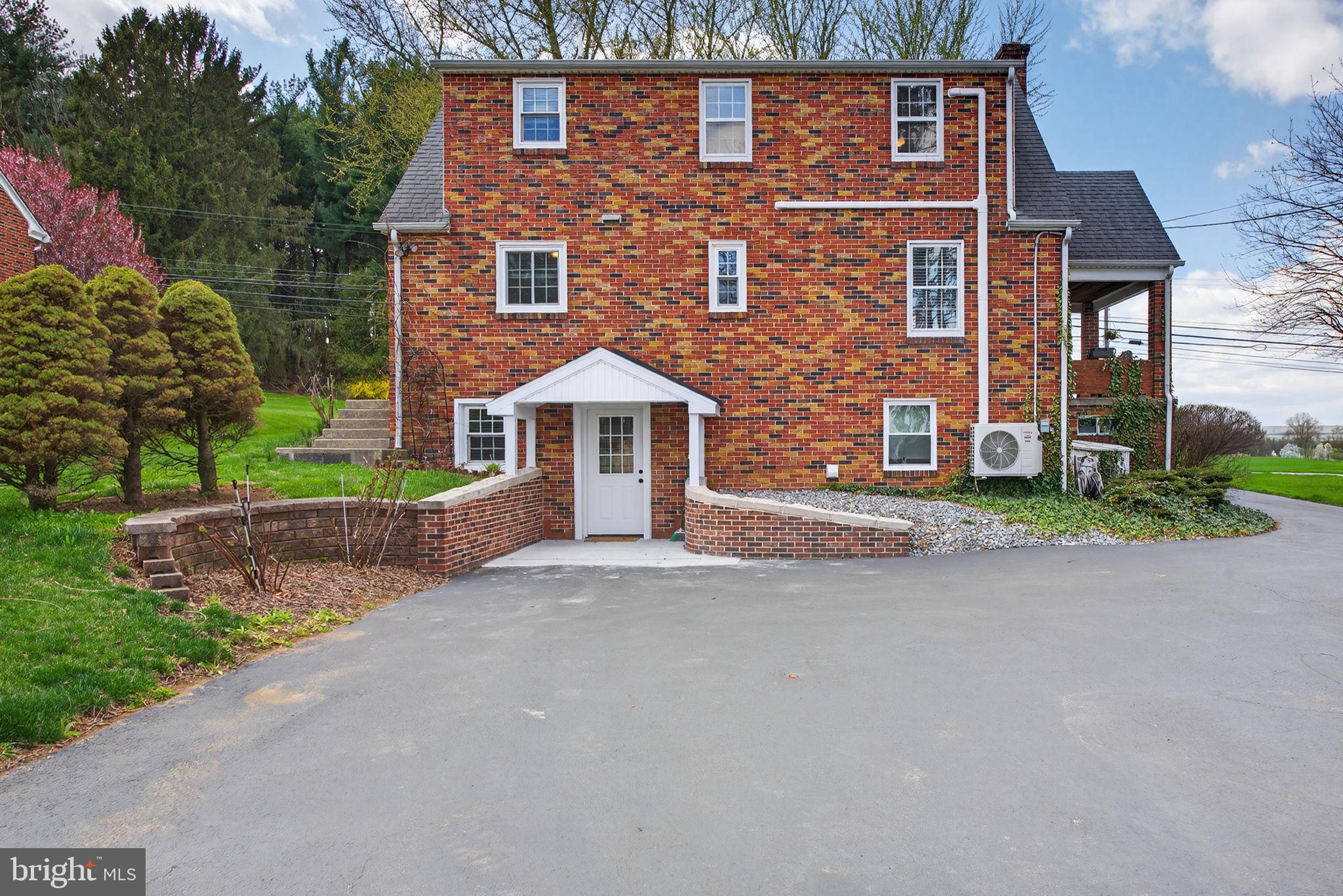 LANDISVILLE - Residential