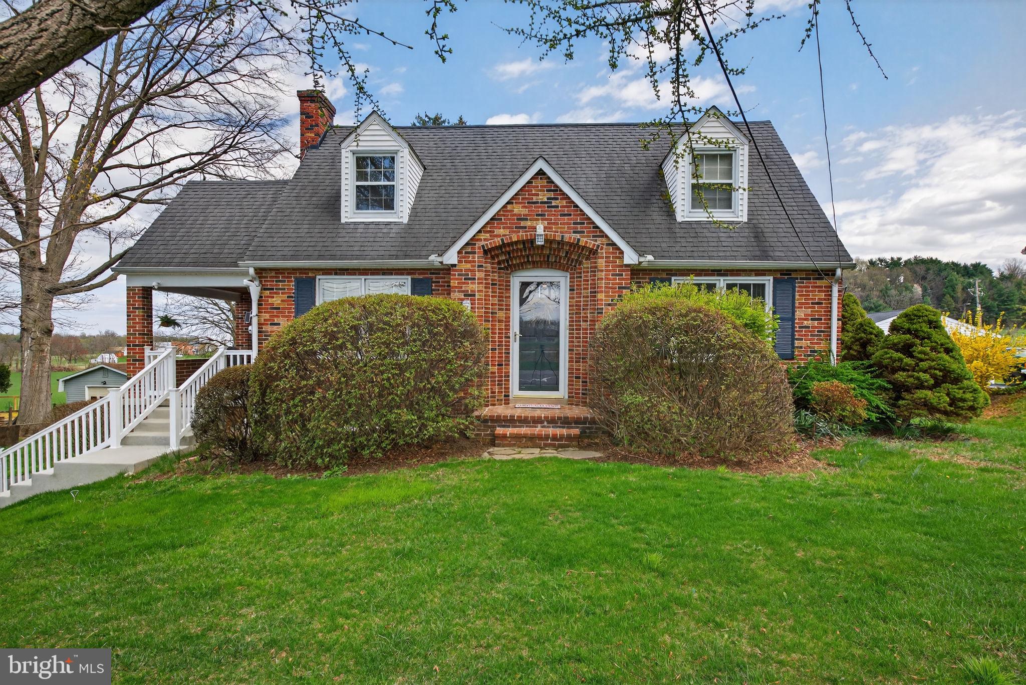 LANDISVILLE - Residential