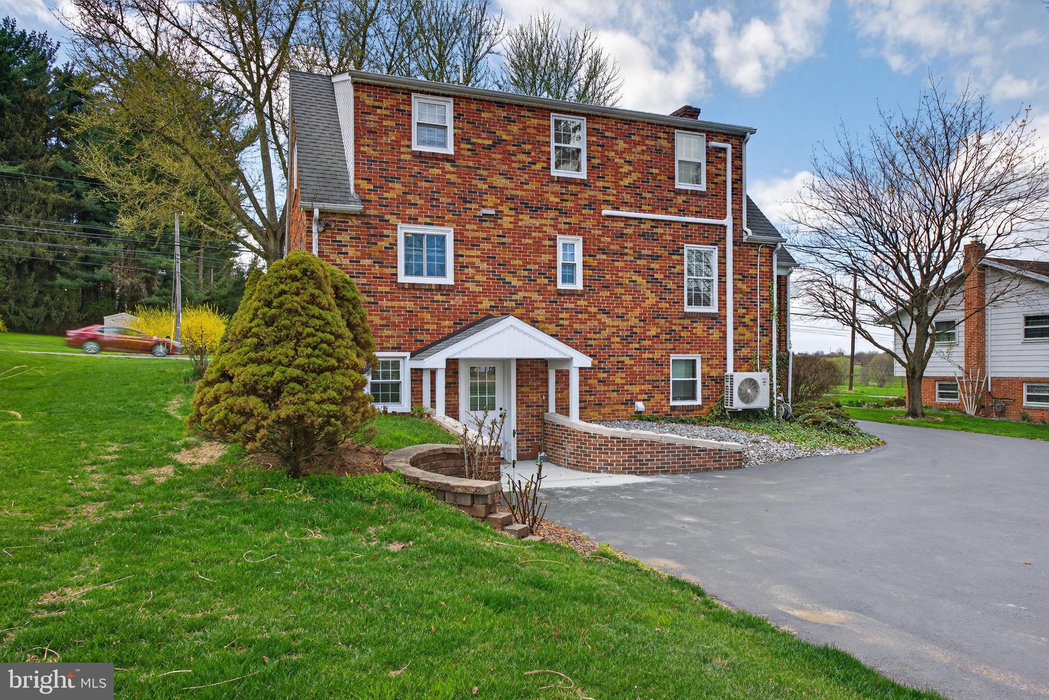 LANDISVILLE - Residential