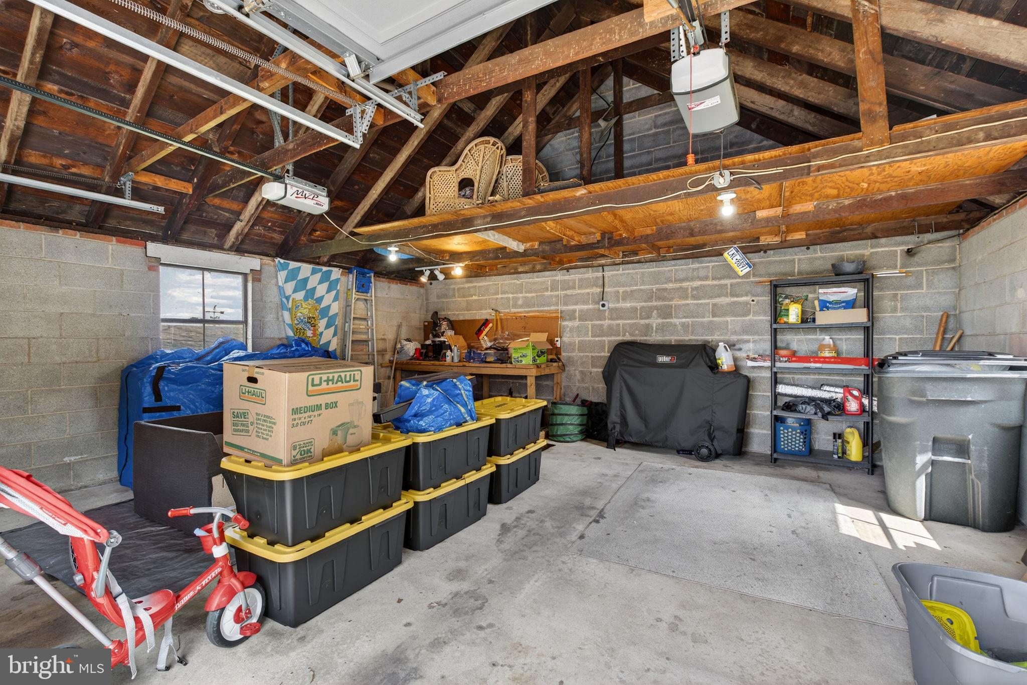 LANDISVILLE - Residential