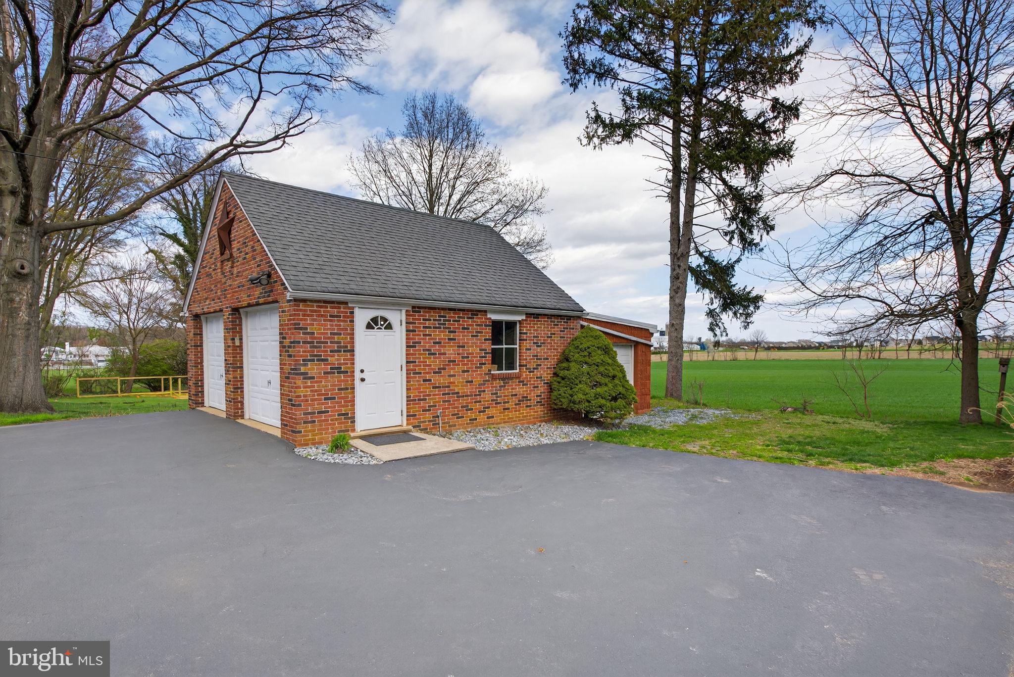 LANDISVILLE - Residential