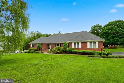 Homes For Sale - 2455 Durham Place<br/> JEFFERSONTON, VA 22724