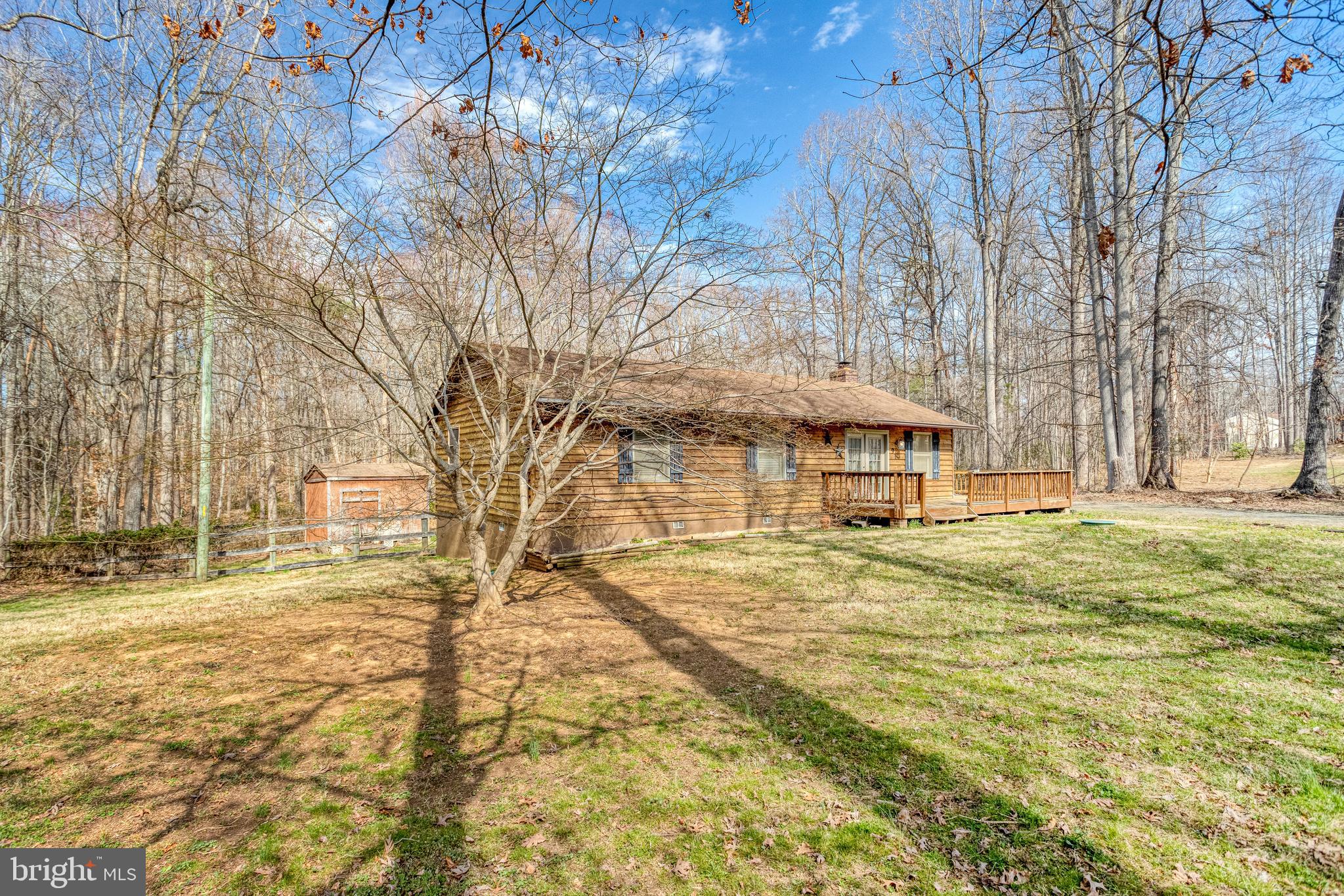 HIDDEN LAKE - Residential