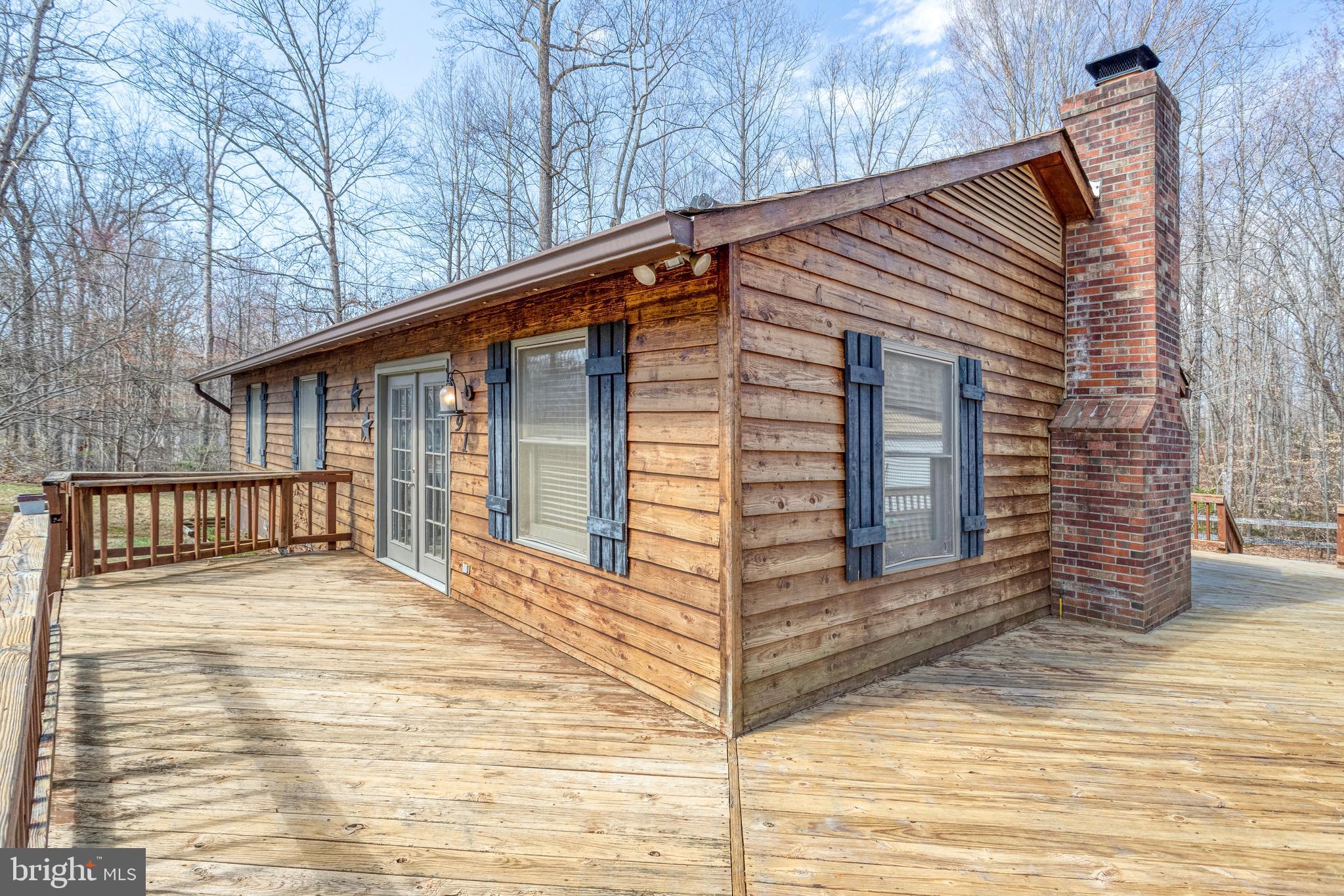 HIDDEN LAKE - Residential