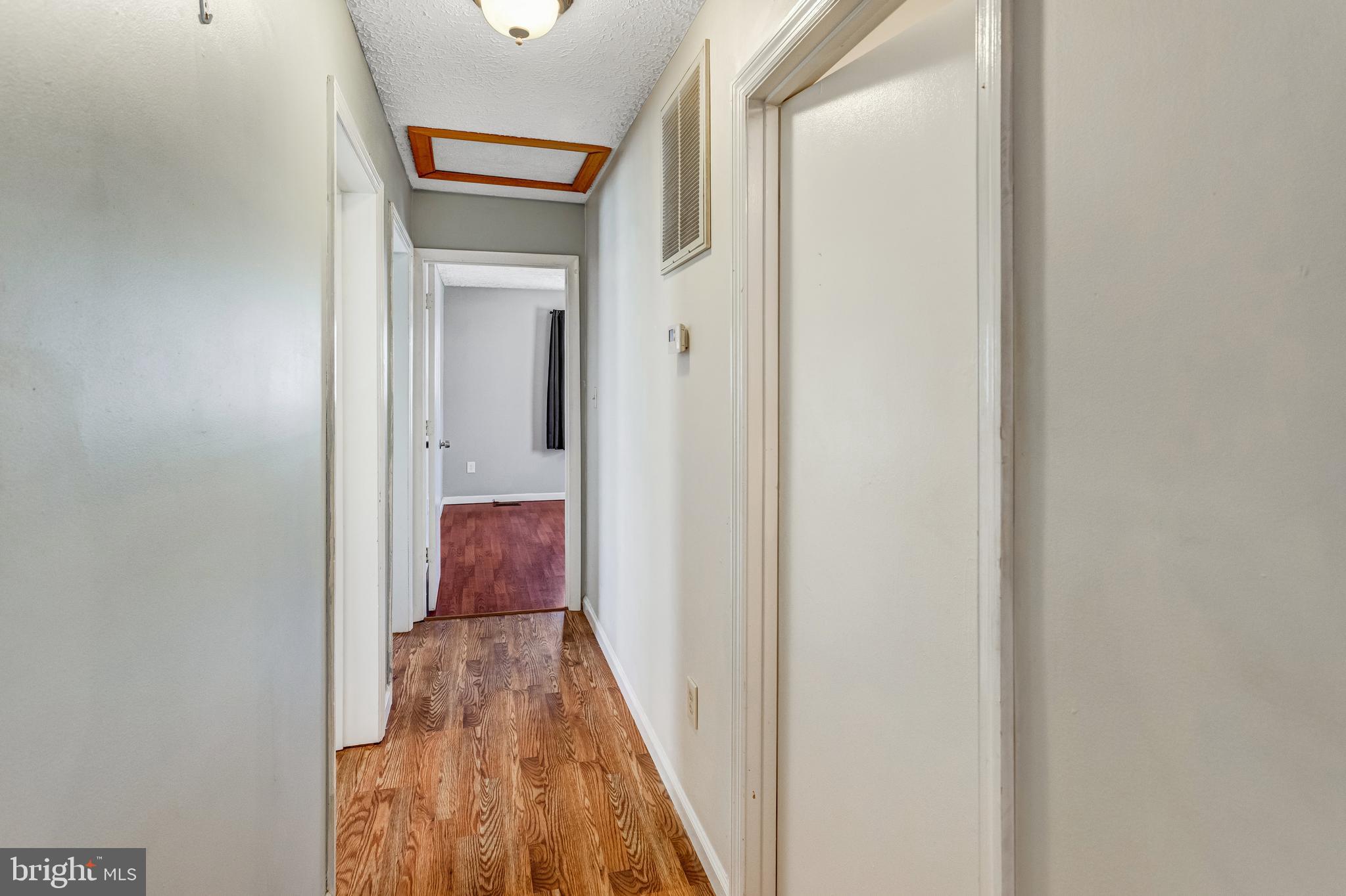 HIDDEN LAKE - Residential