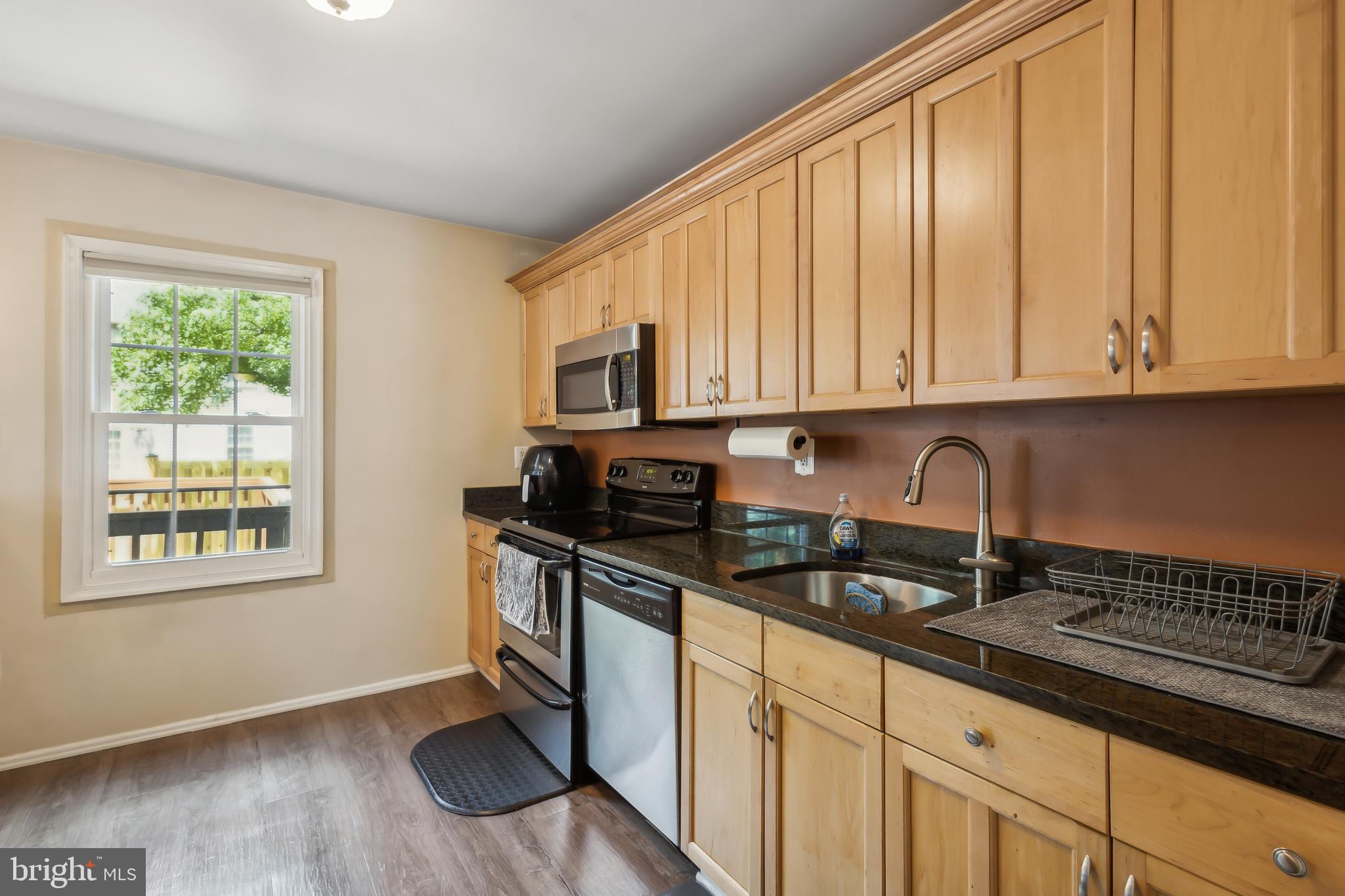 NEWINGTON STATION - Residential