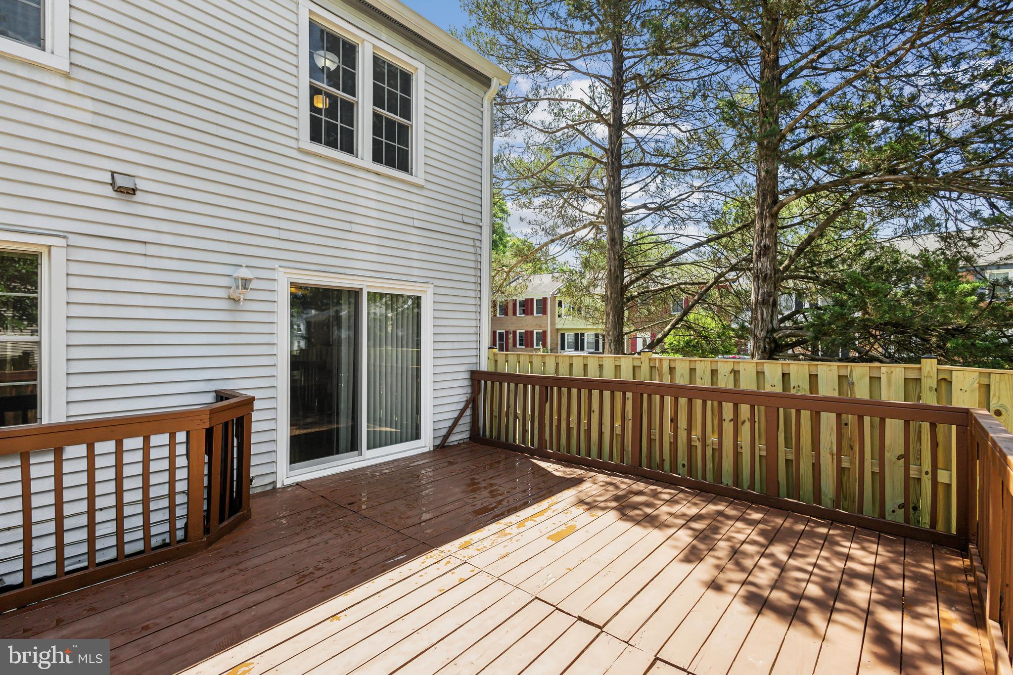 NEWINGTON STATION - Residential