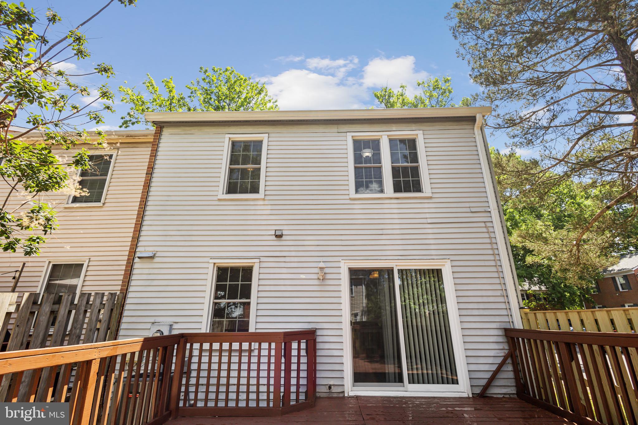 NEWINGTON STATION - Residential