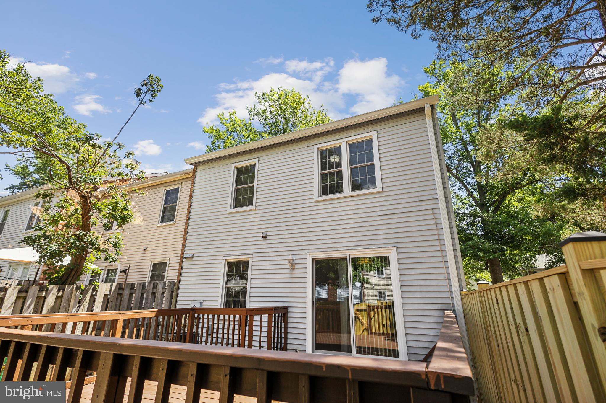 NEWINGTON STATION - Residential