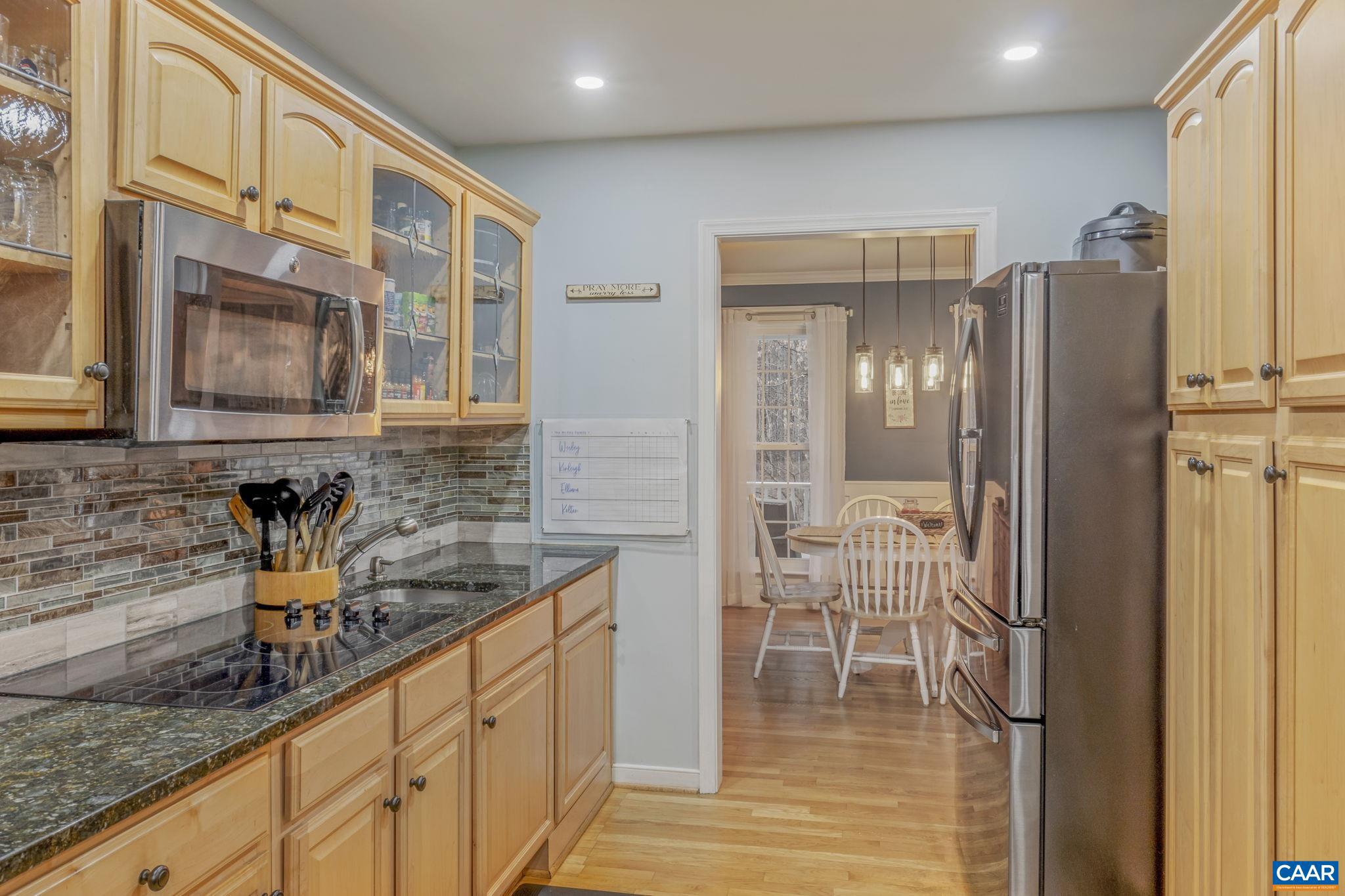 FOX HOLLOW - Residential