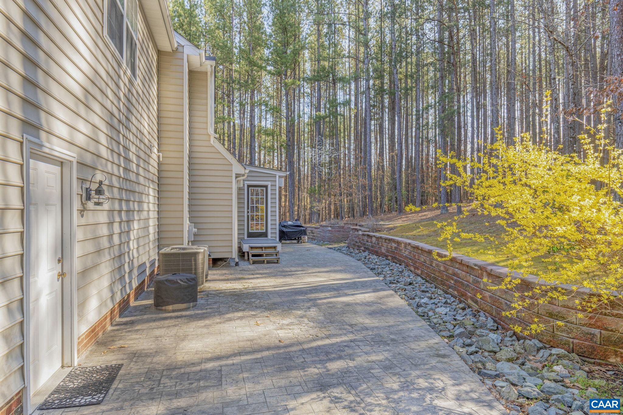 FOX HOLLOW - Residential