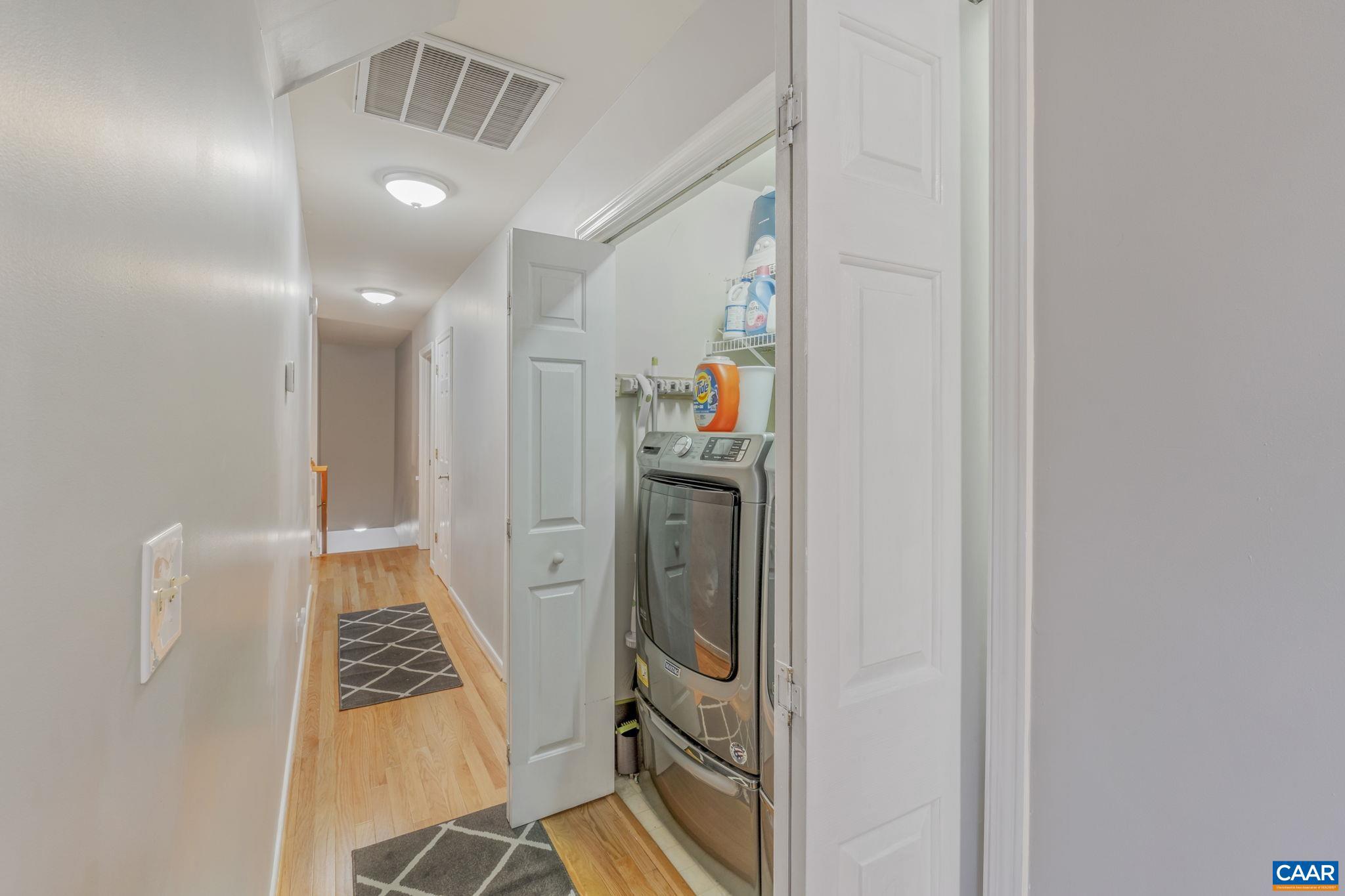 FOX HOLLOW - Residential