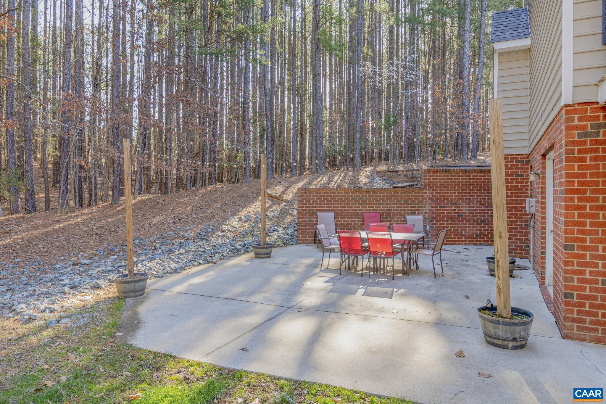 FOX HOLLOW - Residential