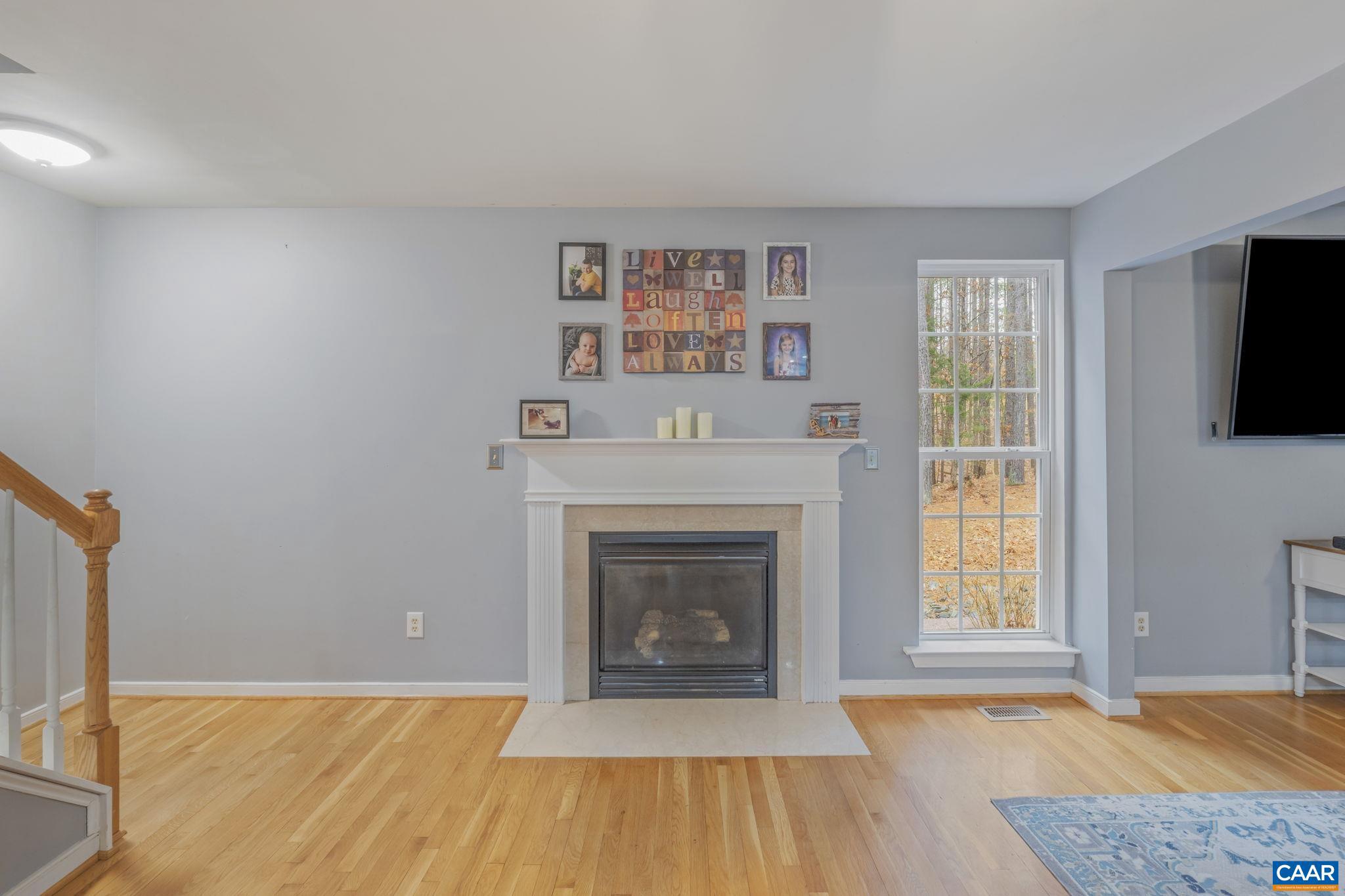 FOX HOLLOW - Residential