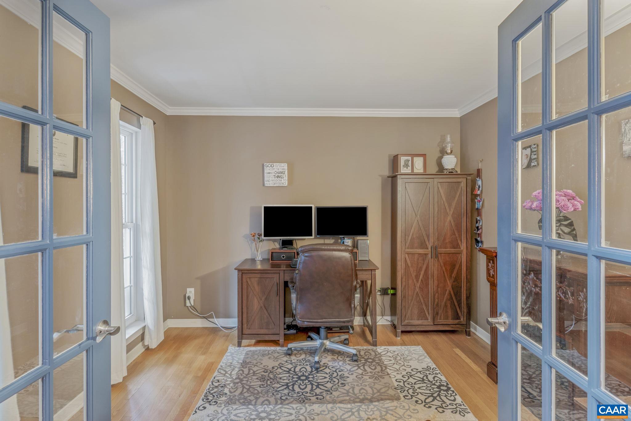 FOX HOLLOW - Residential