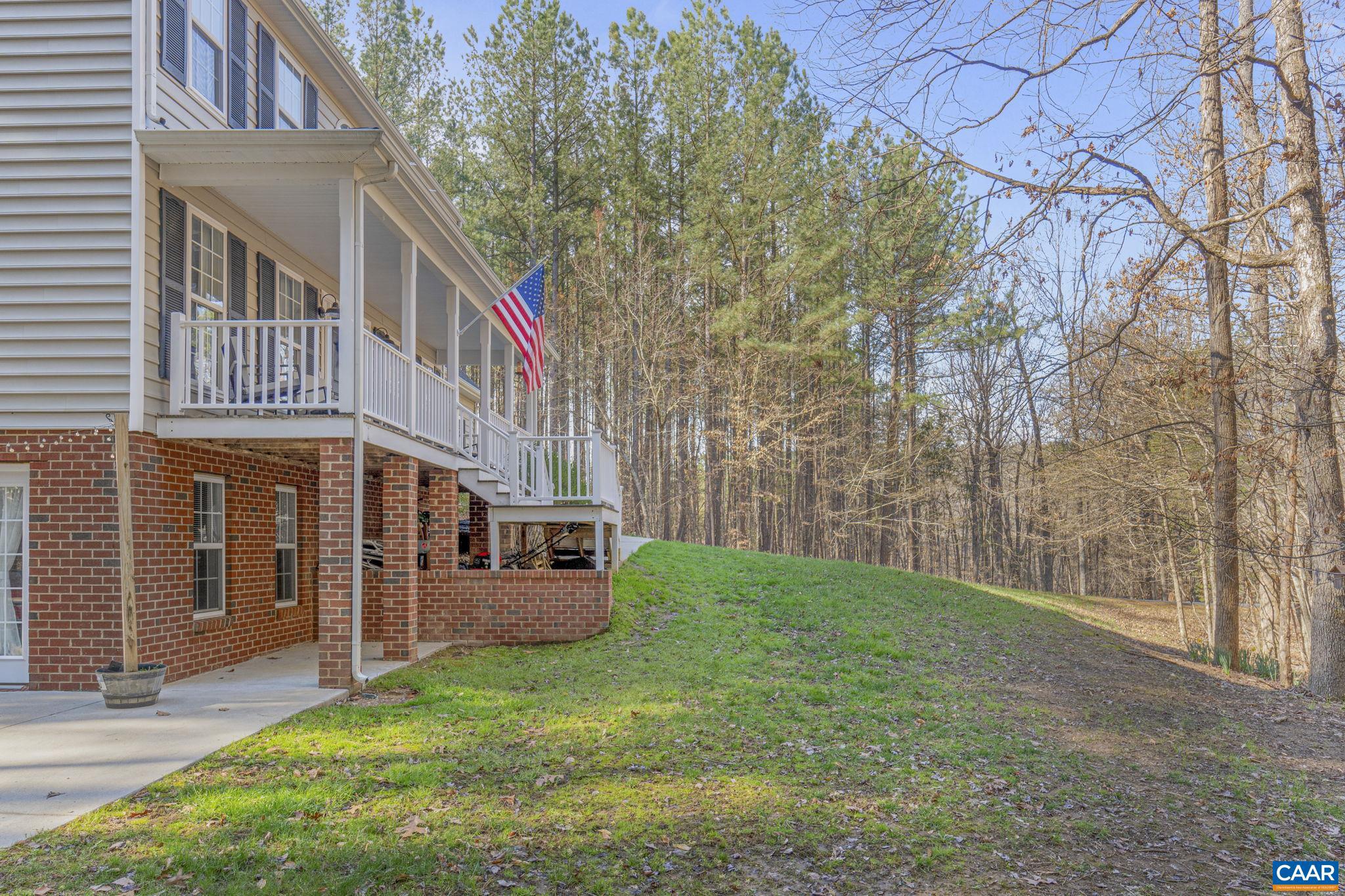 FOX HOLLOW - Residential