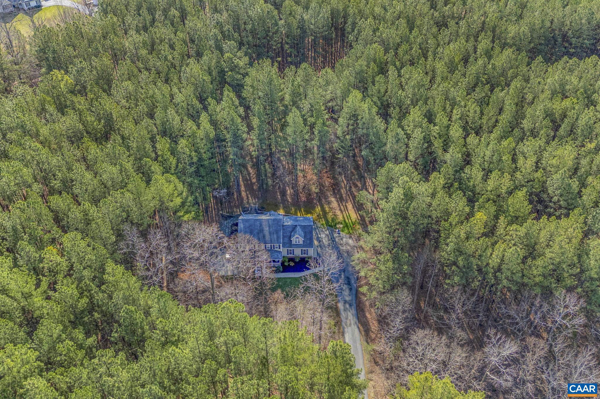 FOX HOLLOW - Residential