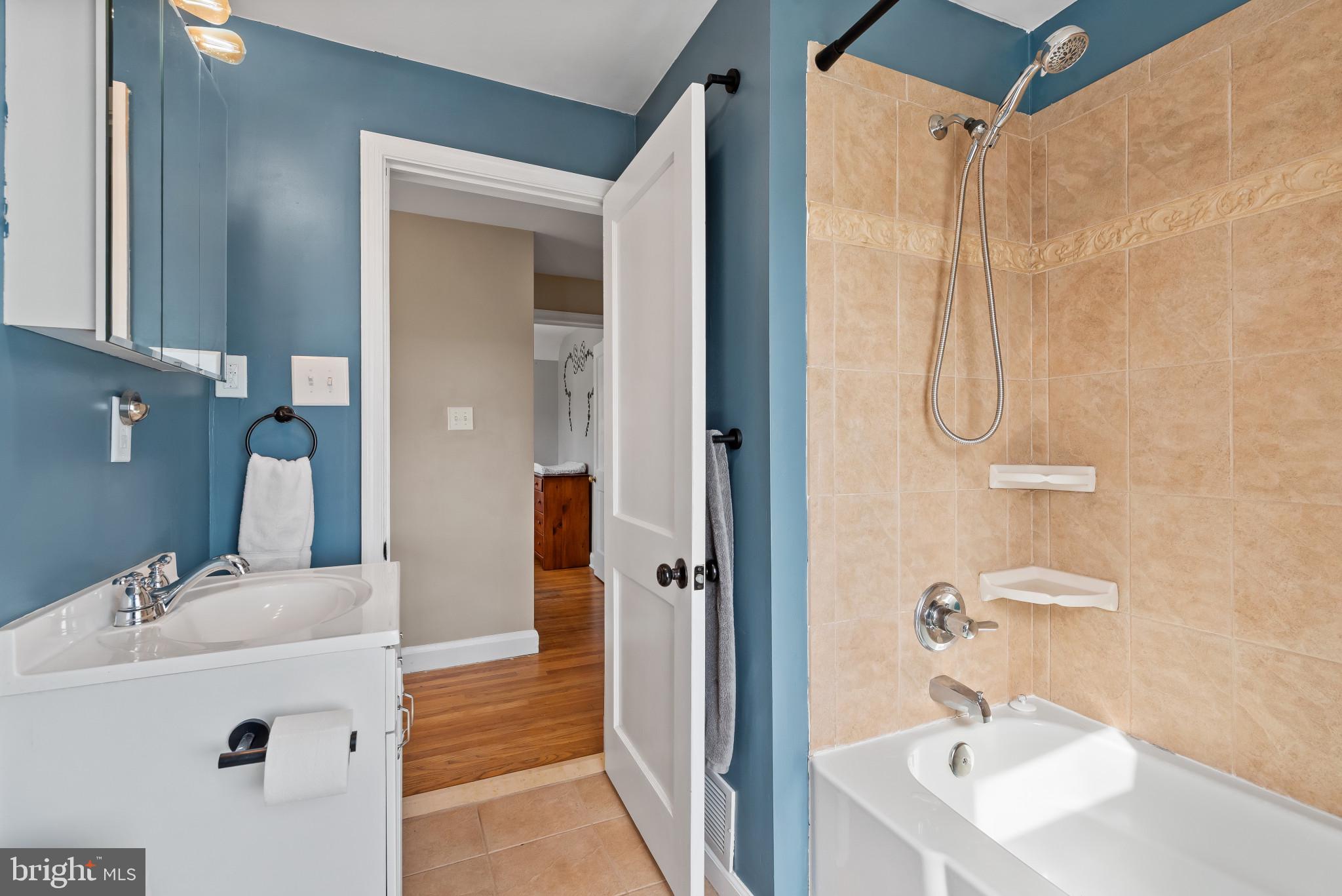 ARBUTUS - Residential