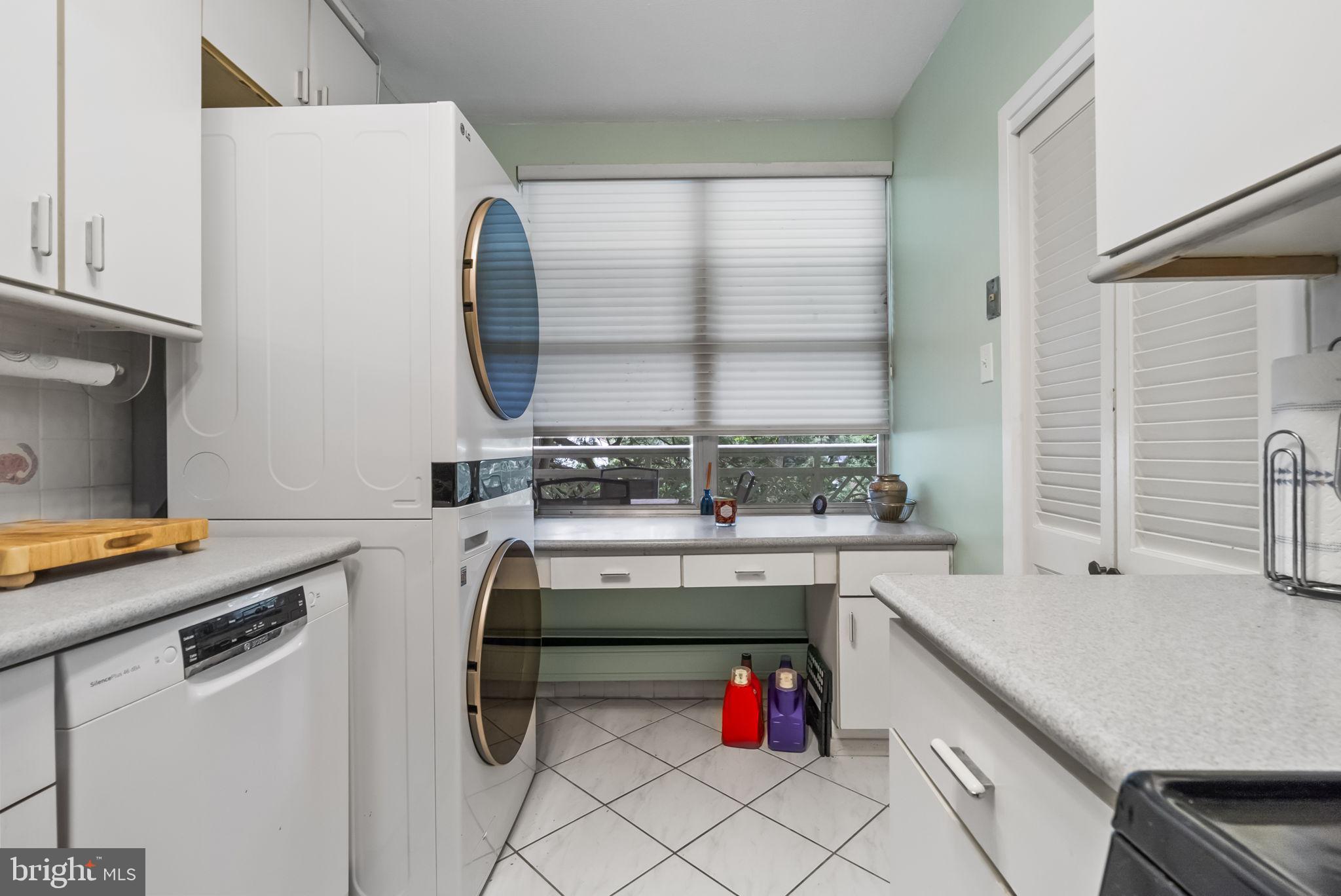 ELKINS PARK HOUSE - Residential