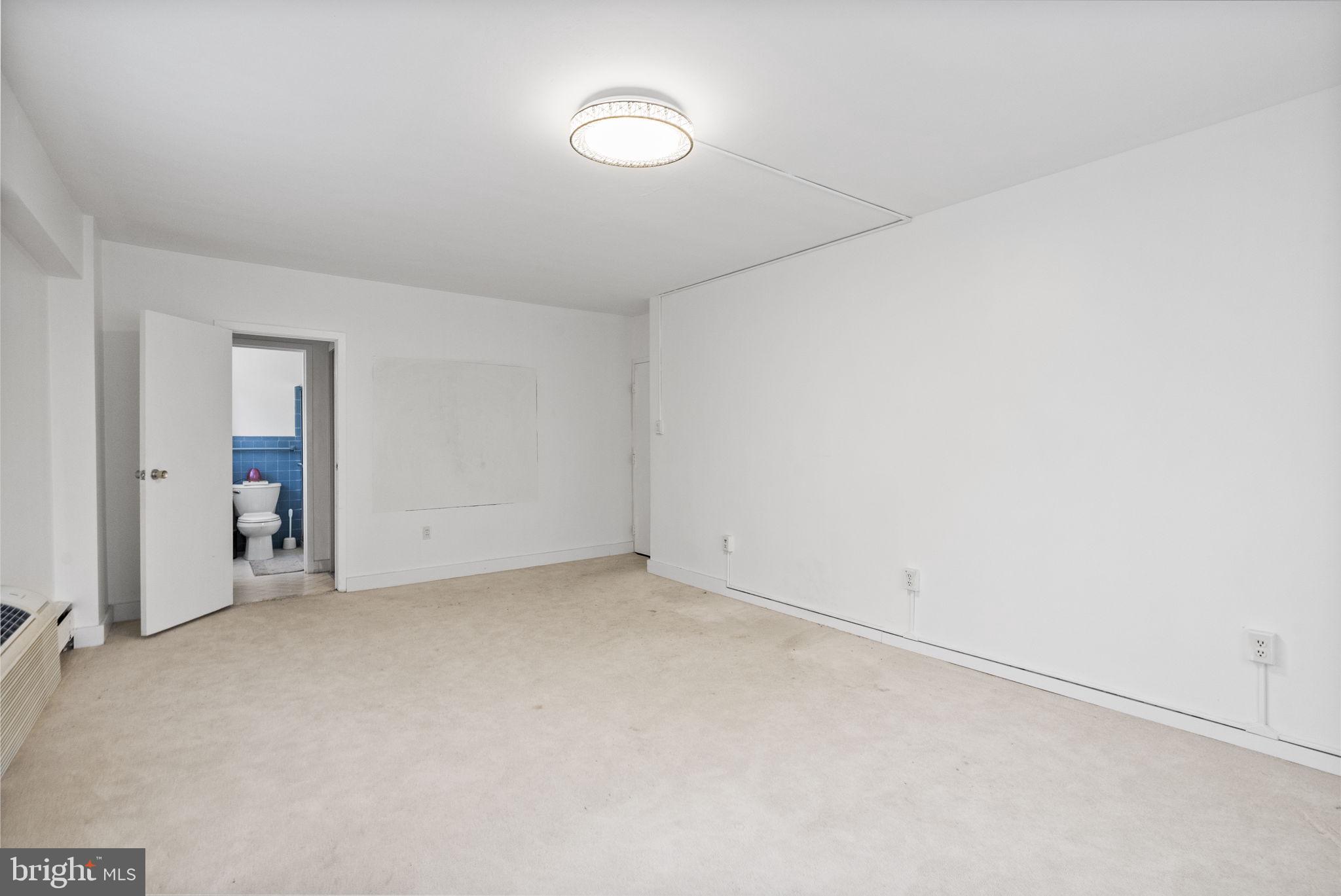 ELKINS PARK HOUSE - Residential