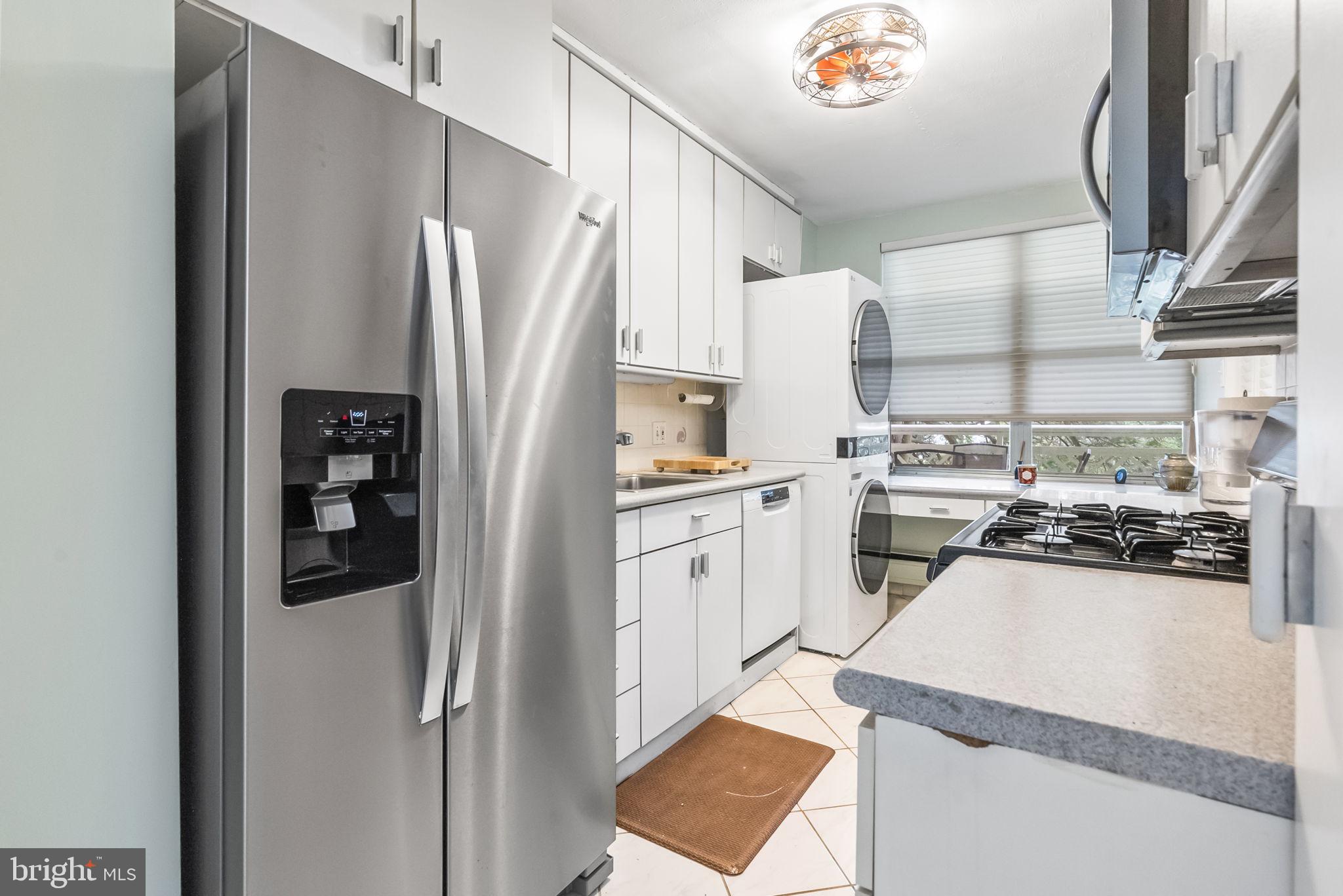 ELKINS PARK HOUSE - Residential