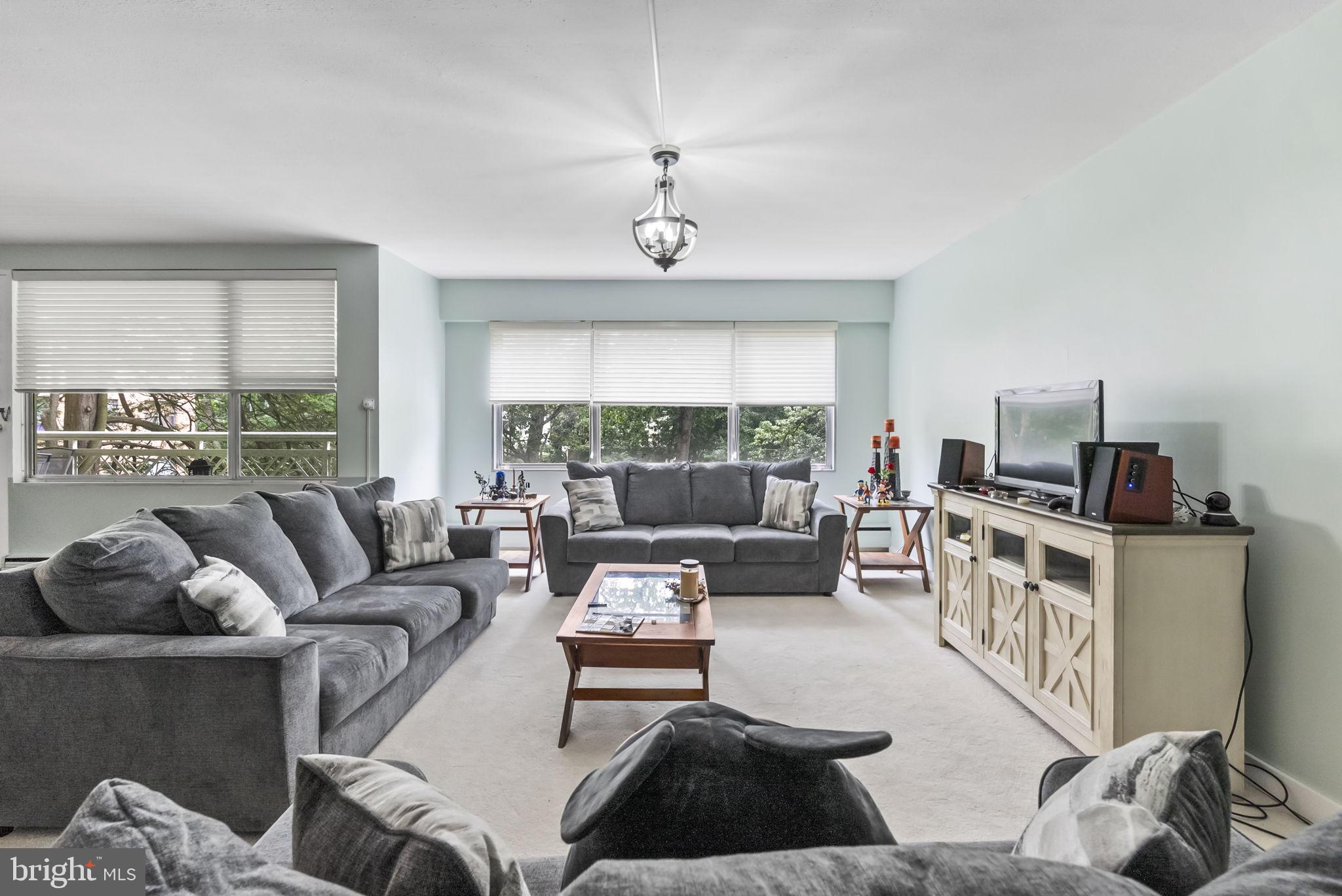 ELKINS PARK HOUSE - Residential