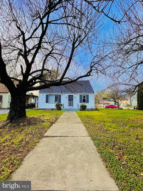 302 S SPRING GARDEN STREET CARLISLE PA 17013