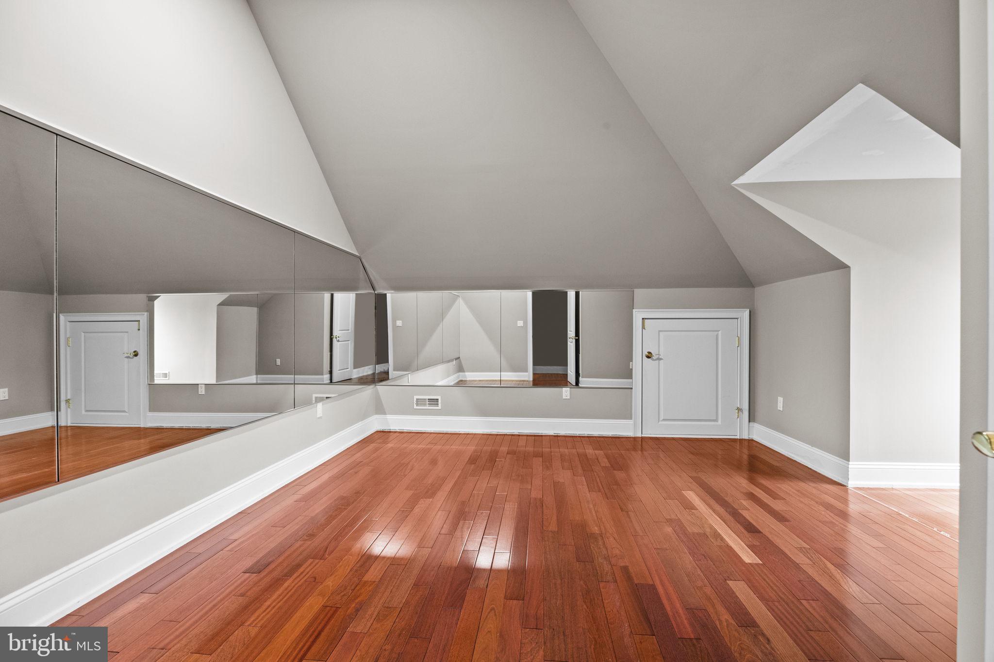 ELY FARM - Residential