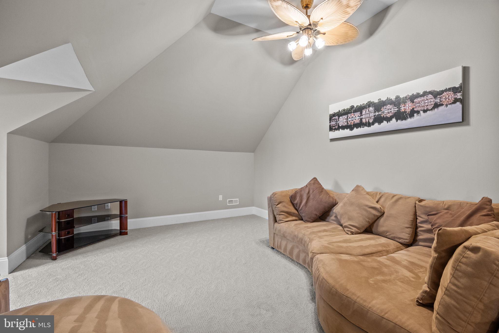 ELY FARM - Residential