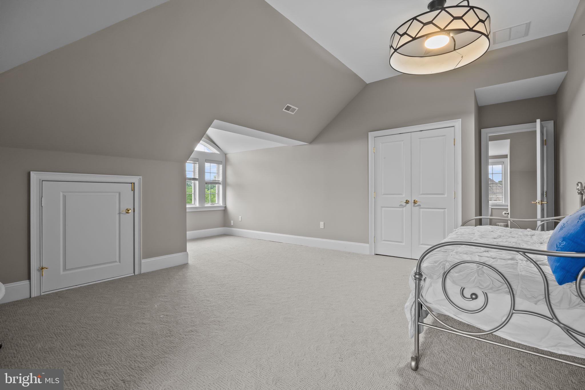 ELY FARM - Residential