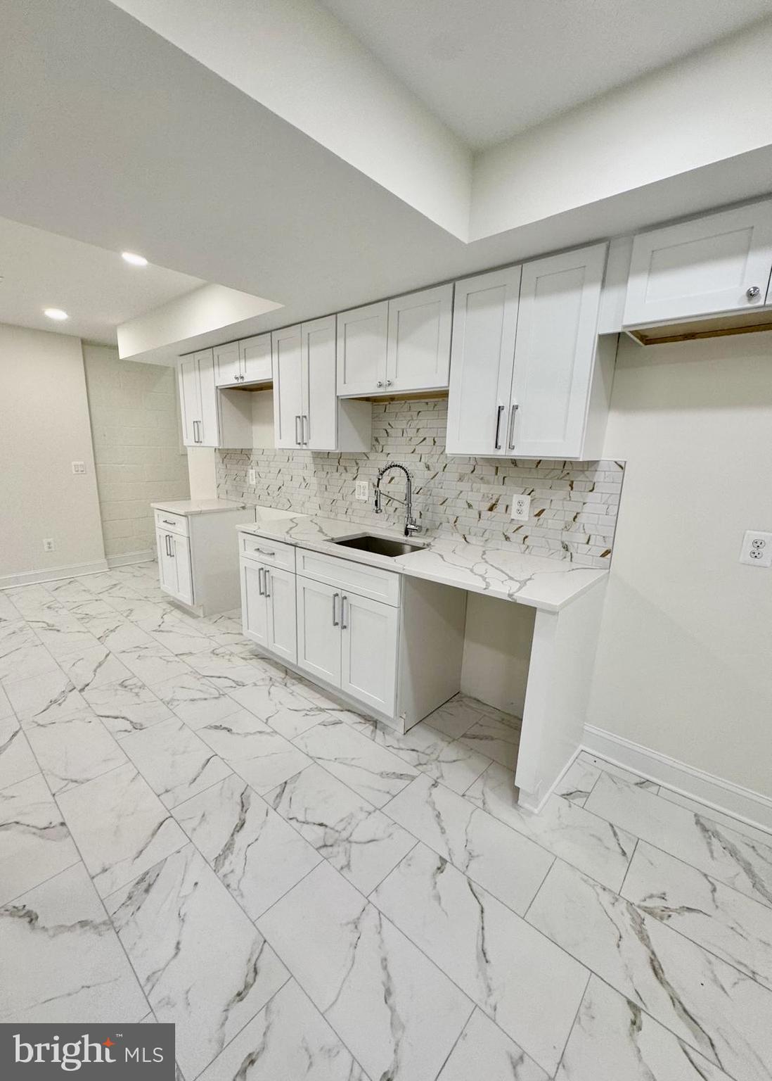 WALBROOKE MANOR - Residential