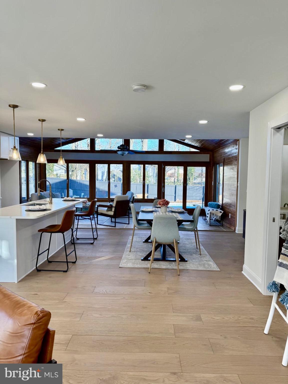 WALBROOKE MANOR - Residential