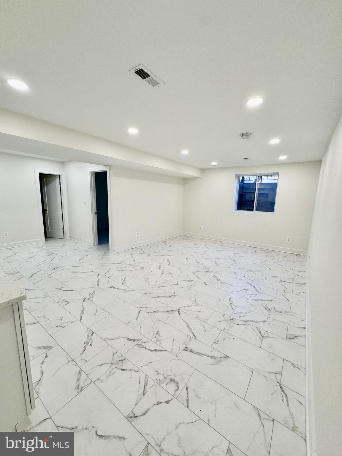 WALBROOKE MANOR - Residential