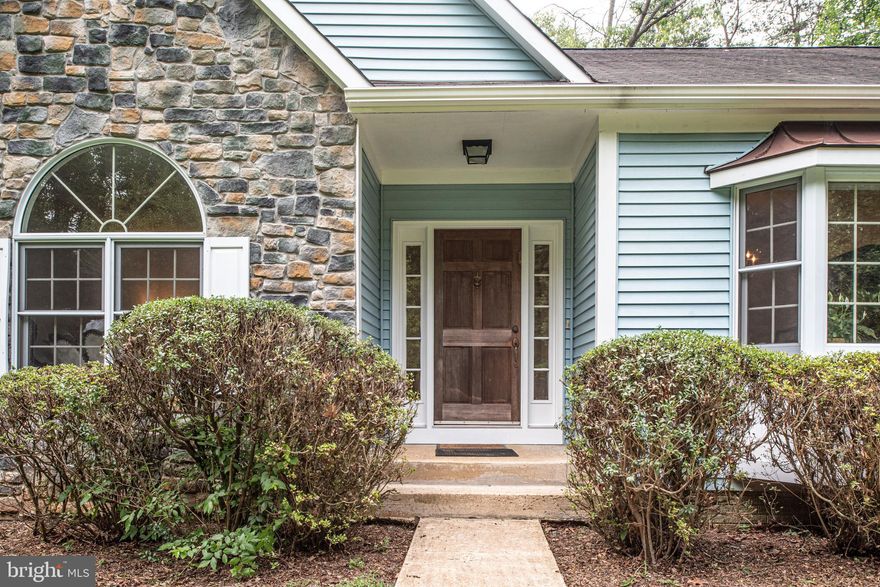 OVER 3300 Finished Square Feet of Living Space in this SPECTACULAR Waterfront Home in lovely Waterford. MOVE-IN READY!! Great close in location. Premium lot with full rear access to water. Beautiful rambler with stone front nestled on 3.8 wooded acres. This three bedroom, three full bath home offers easy living. Formal living and dining rooms for entertaining. Family room off kitchen with wood burning brick fireplace. Large screened in porch with deck to enjoy the scenic views and nature. Spacious master bedroom with luxury bath and multiple closets has access to rear deck. Split bedroom design provides privacy. Additional bedrooms have full bath. Added bonus with finished lower level featuring recreation room, full bath, plus lots of storage space. Freshly painted and new flooring! Convenient location to shopping, hospital and I95. Enjoy the tranquility and the peace and quiet of living on the water and the spectacular sunsets.