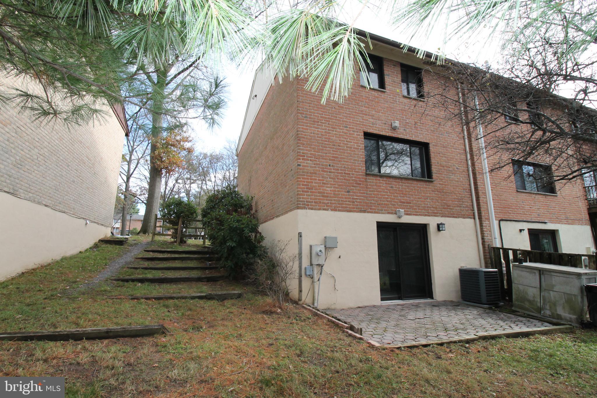 VILLAGE OF OWEN BROWN - Residential