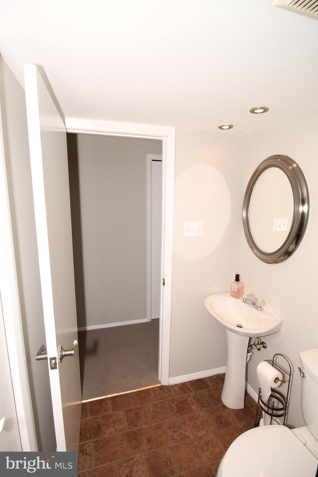 VILLAGE OF OWEN BROWN - Residential