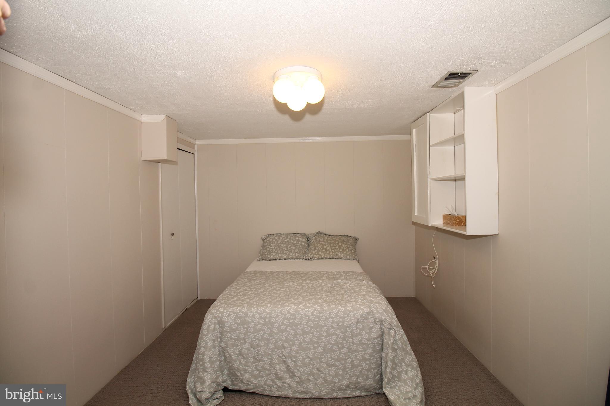 VILLAGE OF OWEN BROWN - Residential